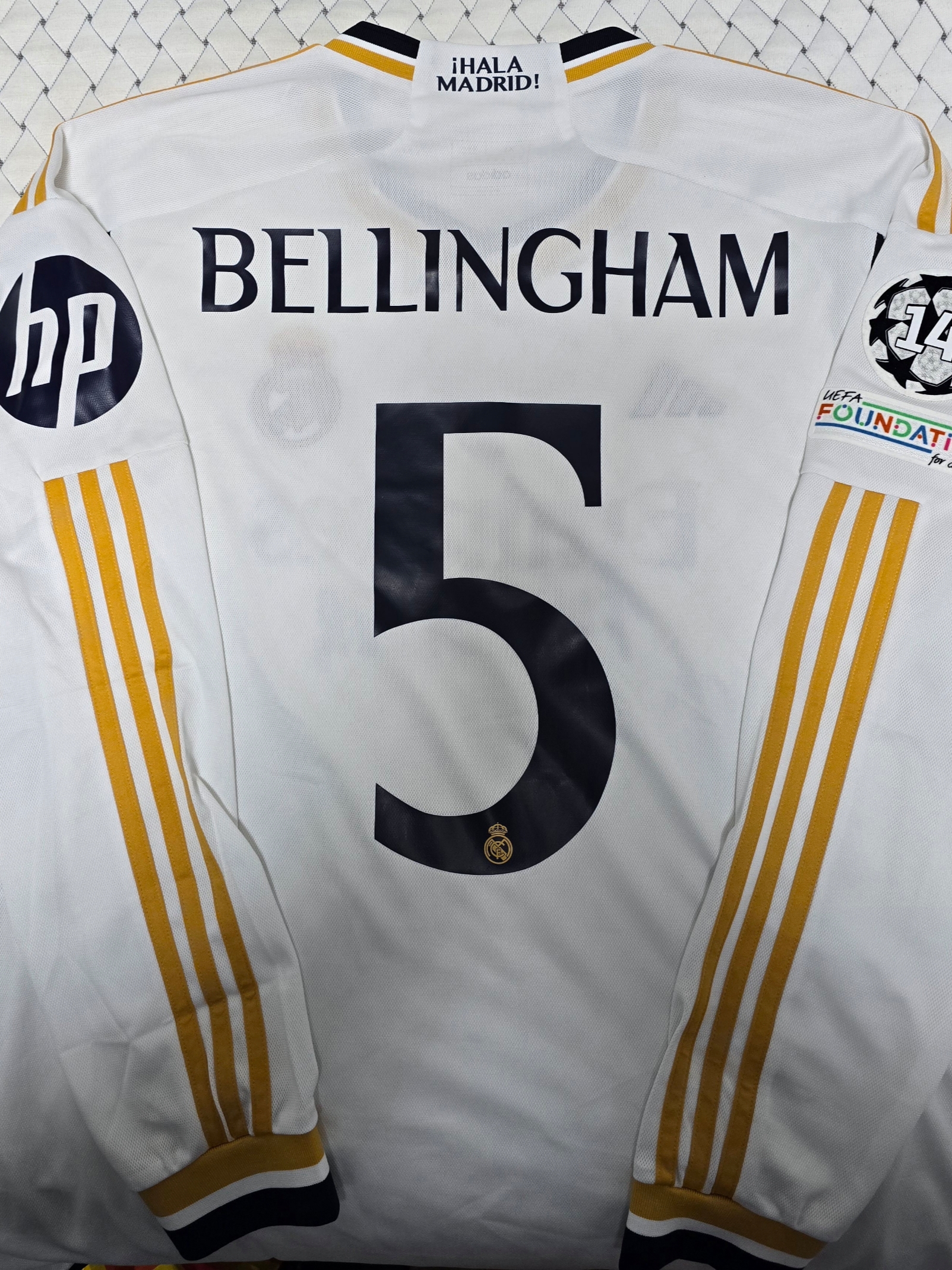 Adidas Real Madrid 2023/24 Home Long Sleeve Jersey White - US Sizing (Non Marking Ver.) 착용 스타일 - 1