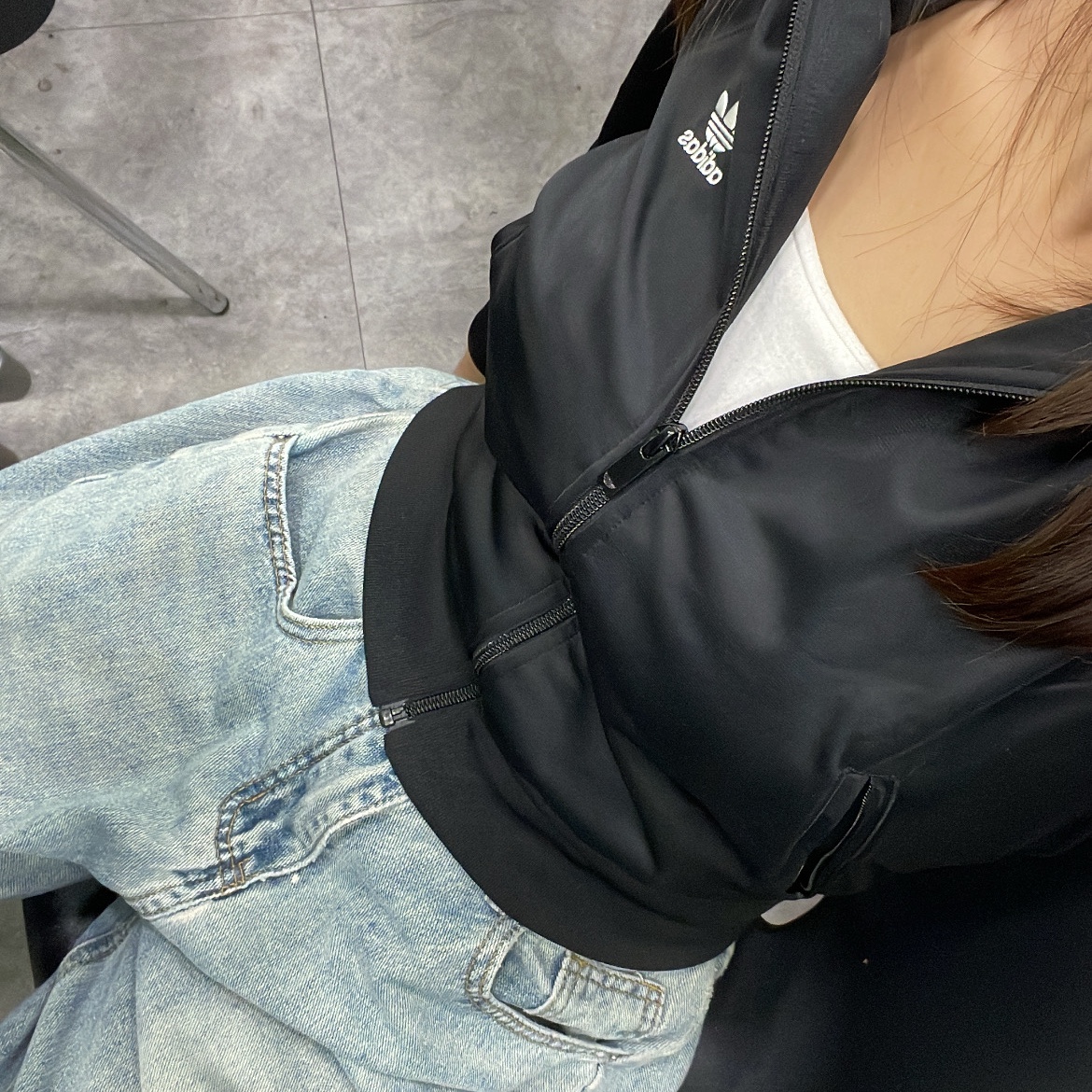 (W) Adidas Adicolor Classic Firebird Track Top Black - KR Sizing 착용 스타일