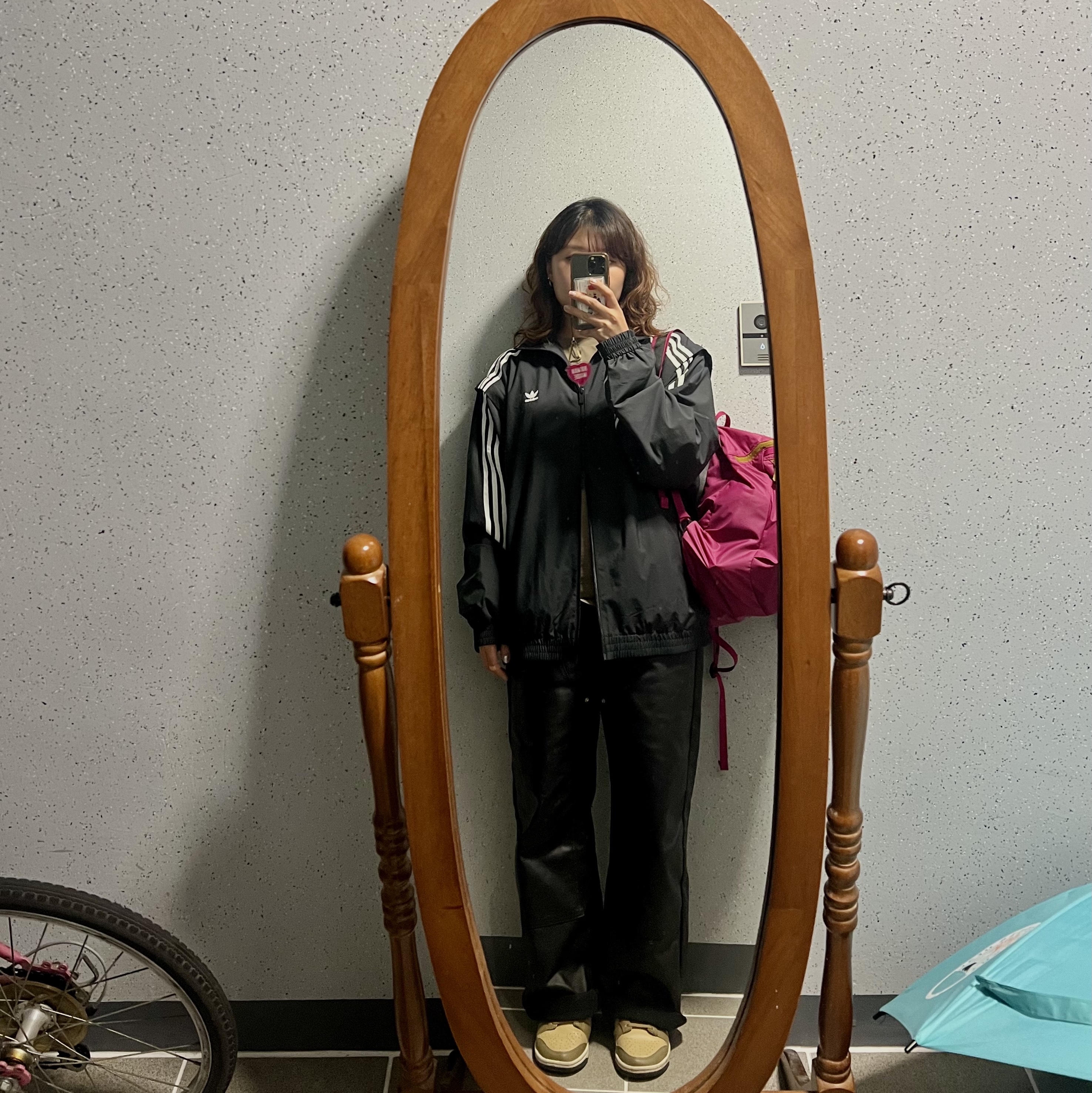 (W) Adidas Adilenium Season 2 Oversized Zip Track Top Gender Neutral Black - KR Sizing, Arc'teryx Heliad 15 Backpack Amaranthus 착용 스타일 - 2