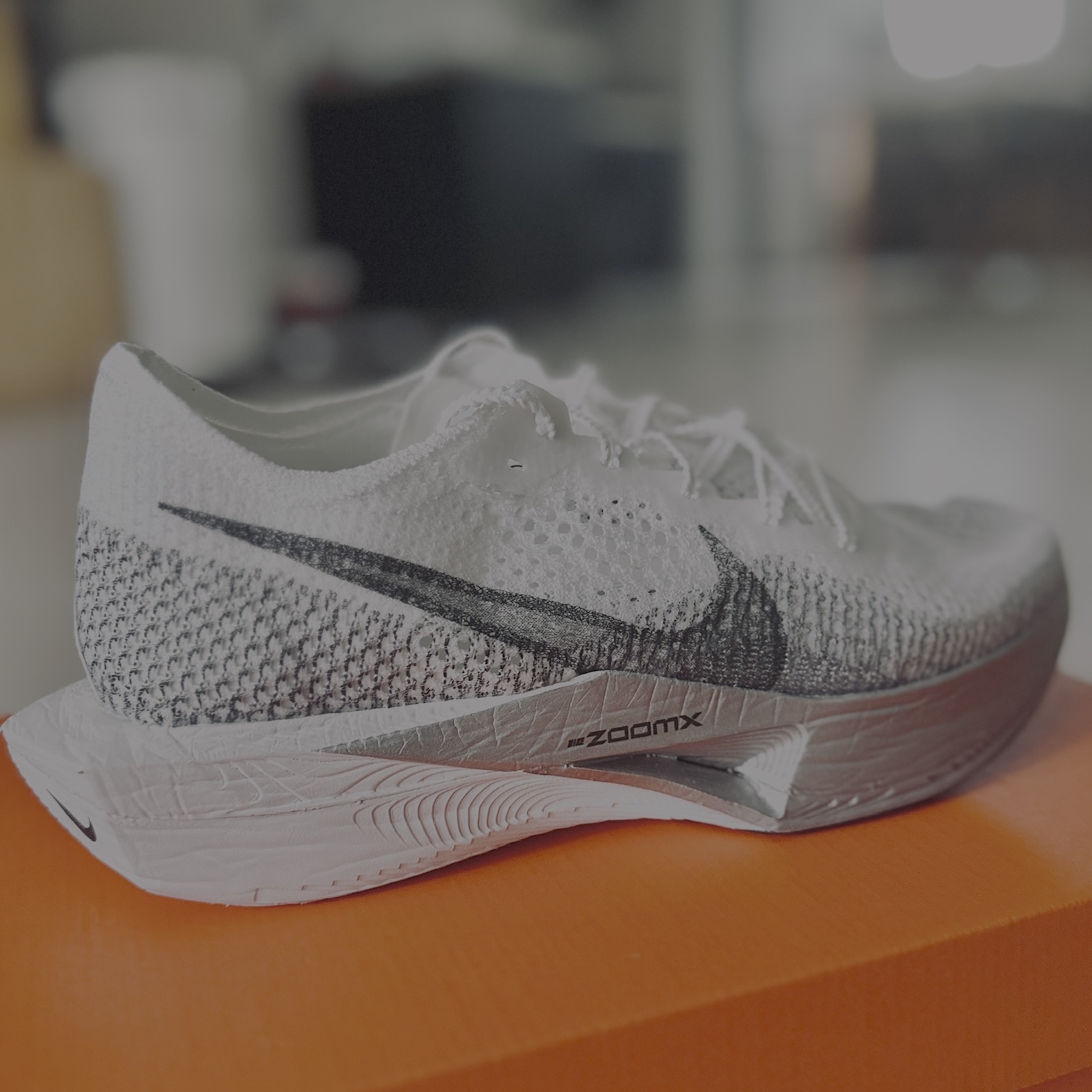 Nike ZoomX Vaporfly Next% 3 White Grey 착용 스타일