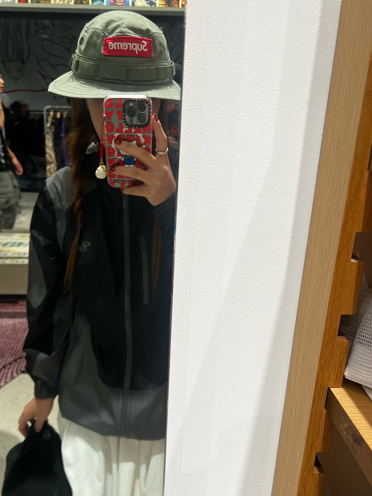 Supreme Military Boonie Olive - 24FW, Sansan Gear 2.5L Jacket Black 착용 스타일