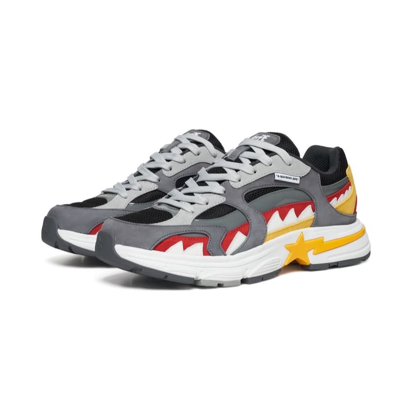 BAPE Shark Sta United Ara Black, BAPE Shark Sta UK White 착용 스타일 - 4