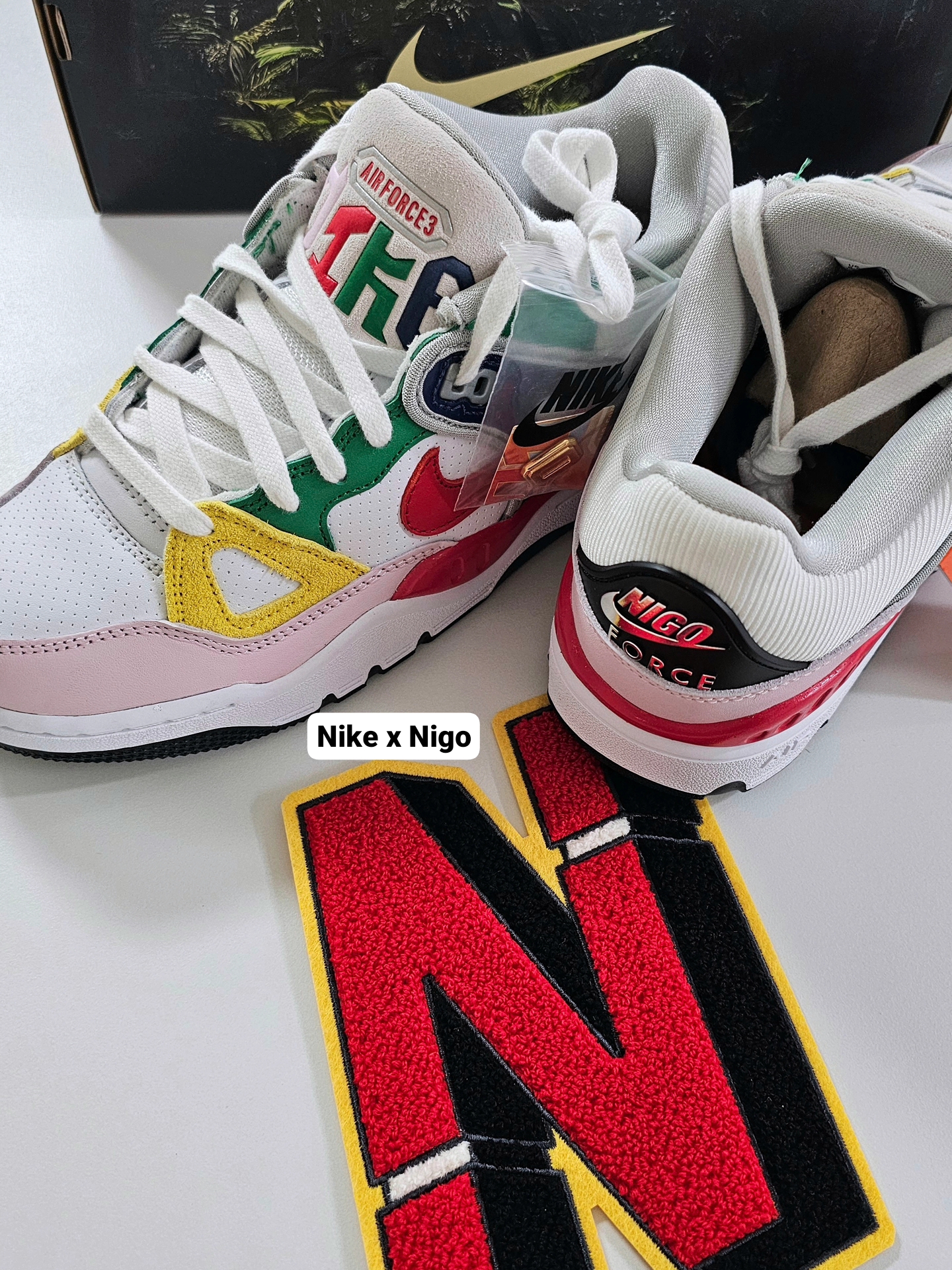 Nike x Nigo Air Force 3 Low SP Blue Void and Tour Yellow 착용 스타일 - 1