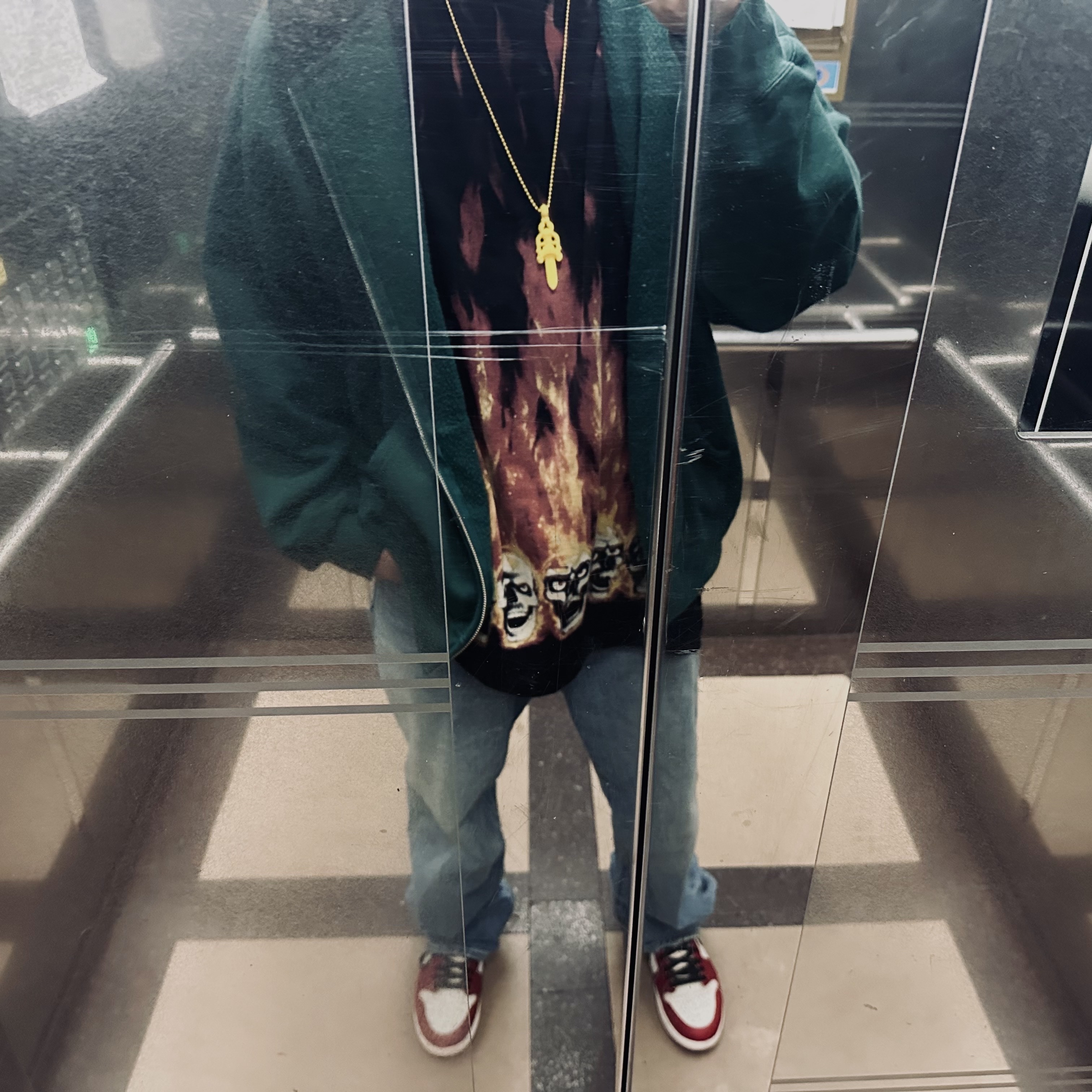 Supreme x MM6 Maison Margiela Zip Up Hooded Sweatshirt Dark Green - 24SS, Supreme x MM6 Maison Margiela Liquid Blue Oversized T-Shirt Black - 24SS 착용 스타일