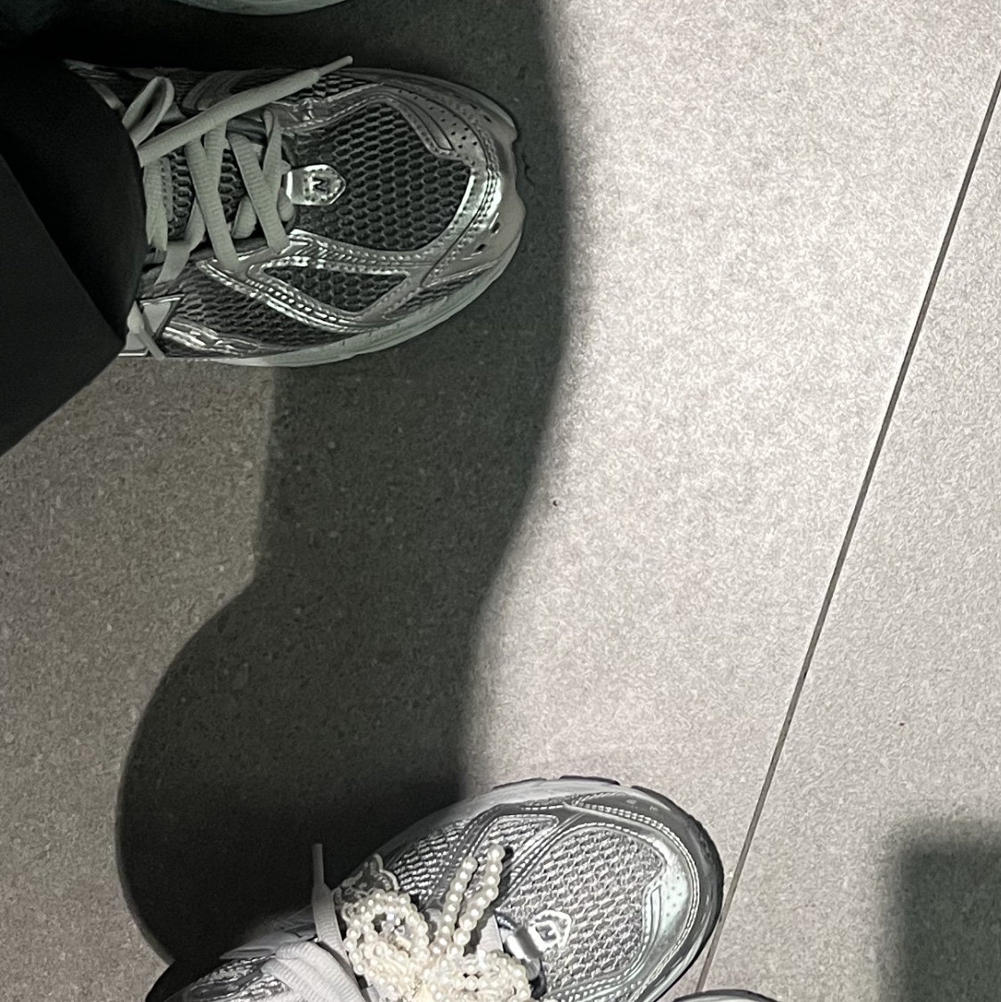 New Balance 1906R Harbor Grey Silver Metalic 착용 스타일