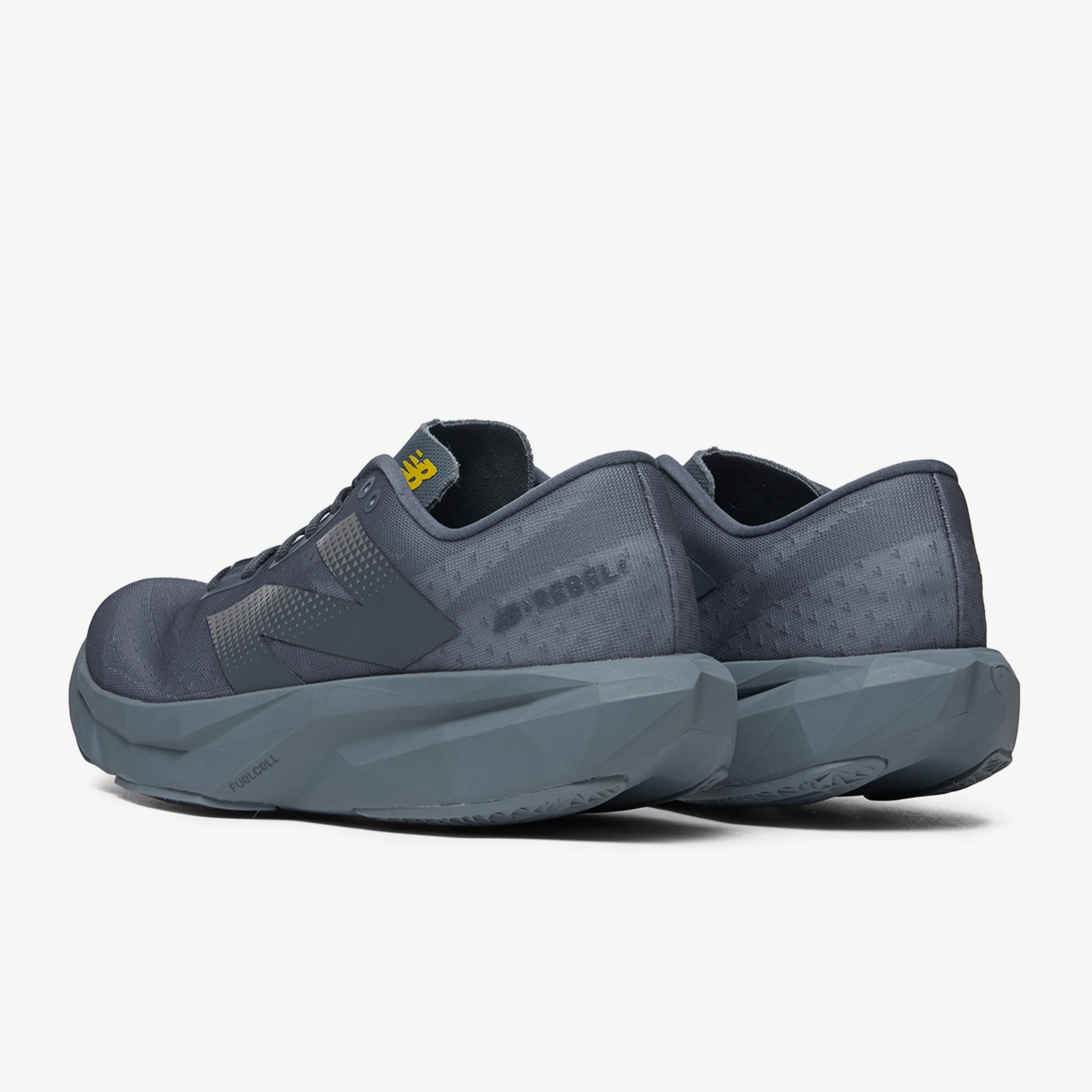 New Balance x Tokyo Design Studio FuelCell Rebel v4 Vintage Indigo - D Standard 착용 스타일