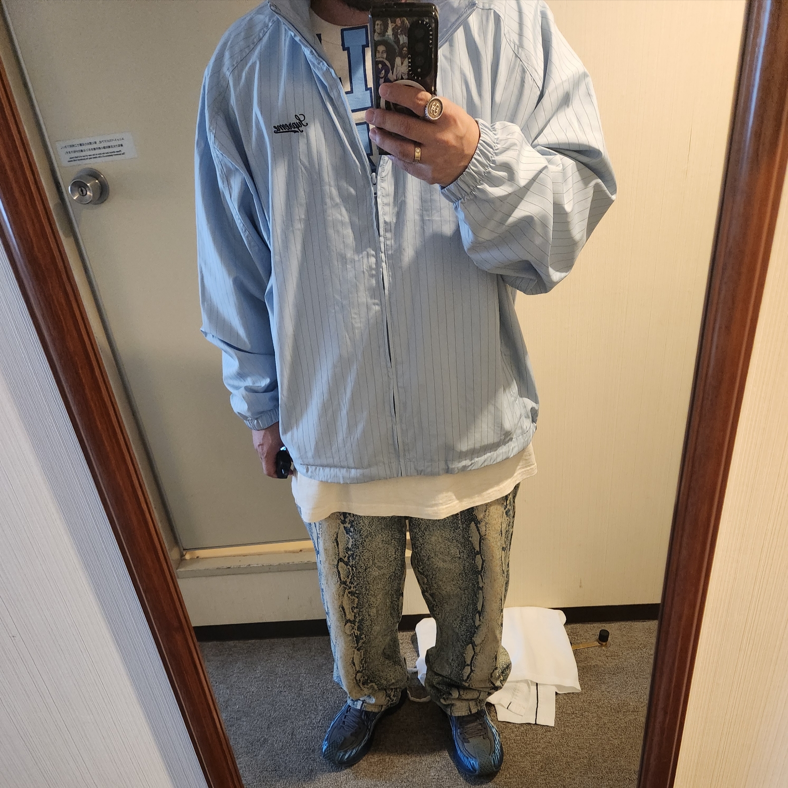 Supreme Reflective Pinstripe Track Jacket Light Blue - 24FW, Supreme Regular Jean Snake - 24FW 착용 스타일 - 2
