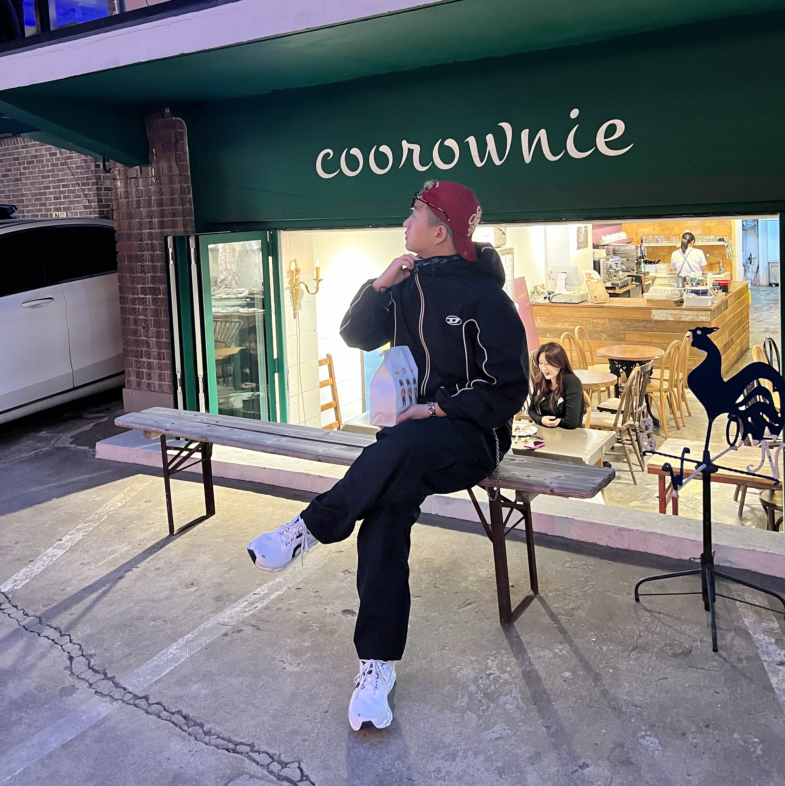 Diesel J-Hives Windbreaker with Contrast Piping Black, On Running Cloudmonster 2 White Frost 착용 스타일