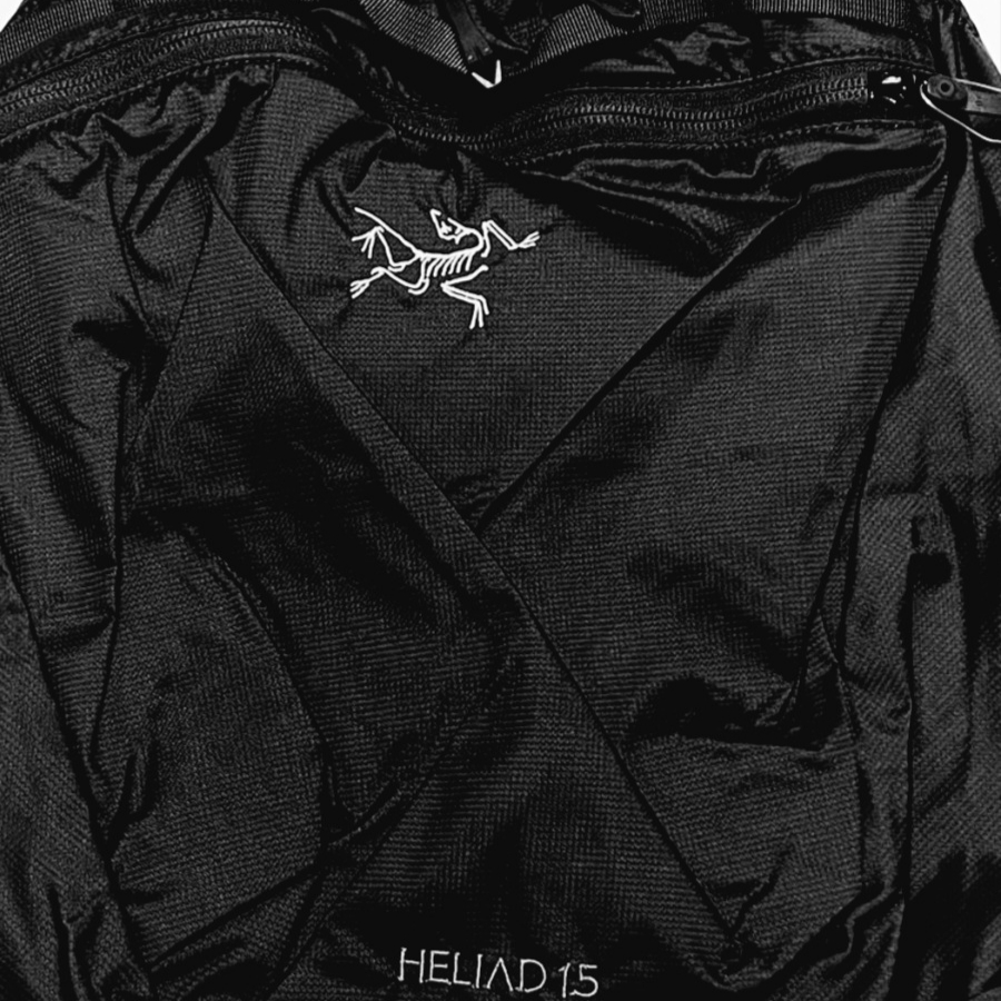 Arc'teryx Heliad 15 Backpack Black 착용 스타일 - 6