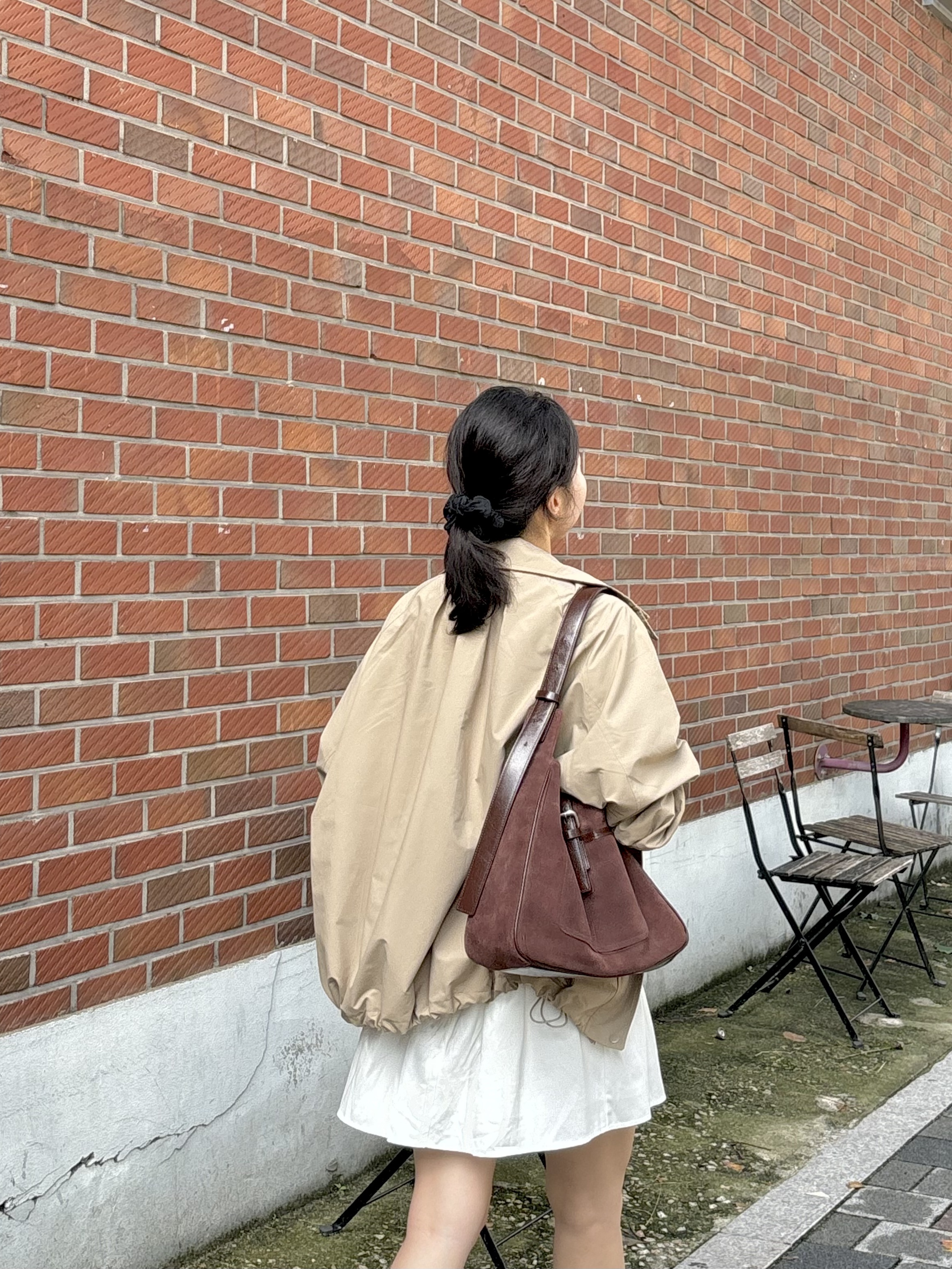 Siyazu SIOT4110 High Neck Windbreaker Beige 착용 스타일 - 3