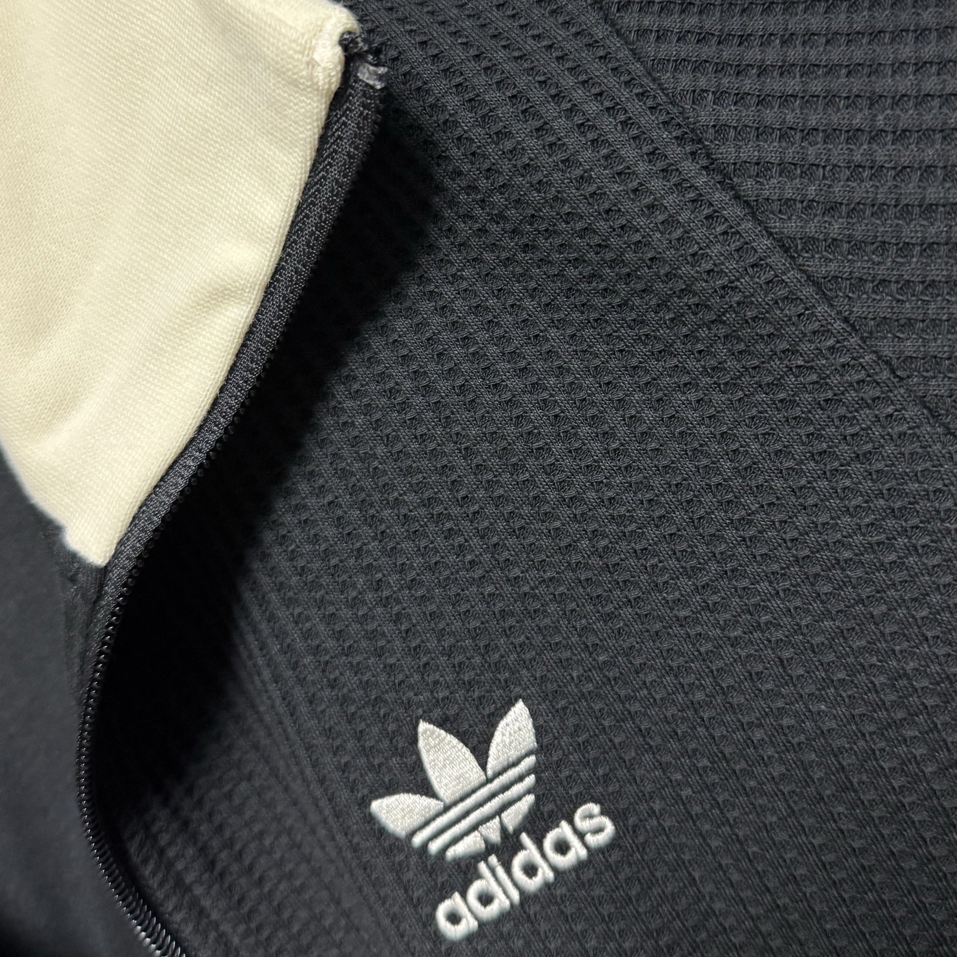 Adidas Waffle Beckenbauer Track Top Black - KR Sizing 착용 스타일