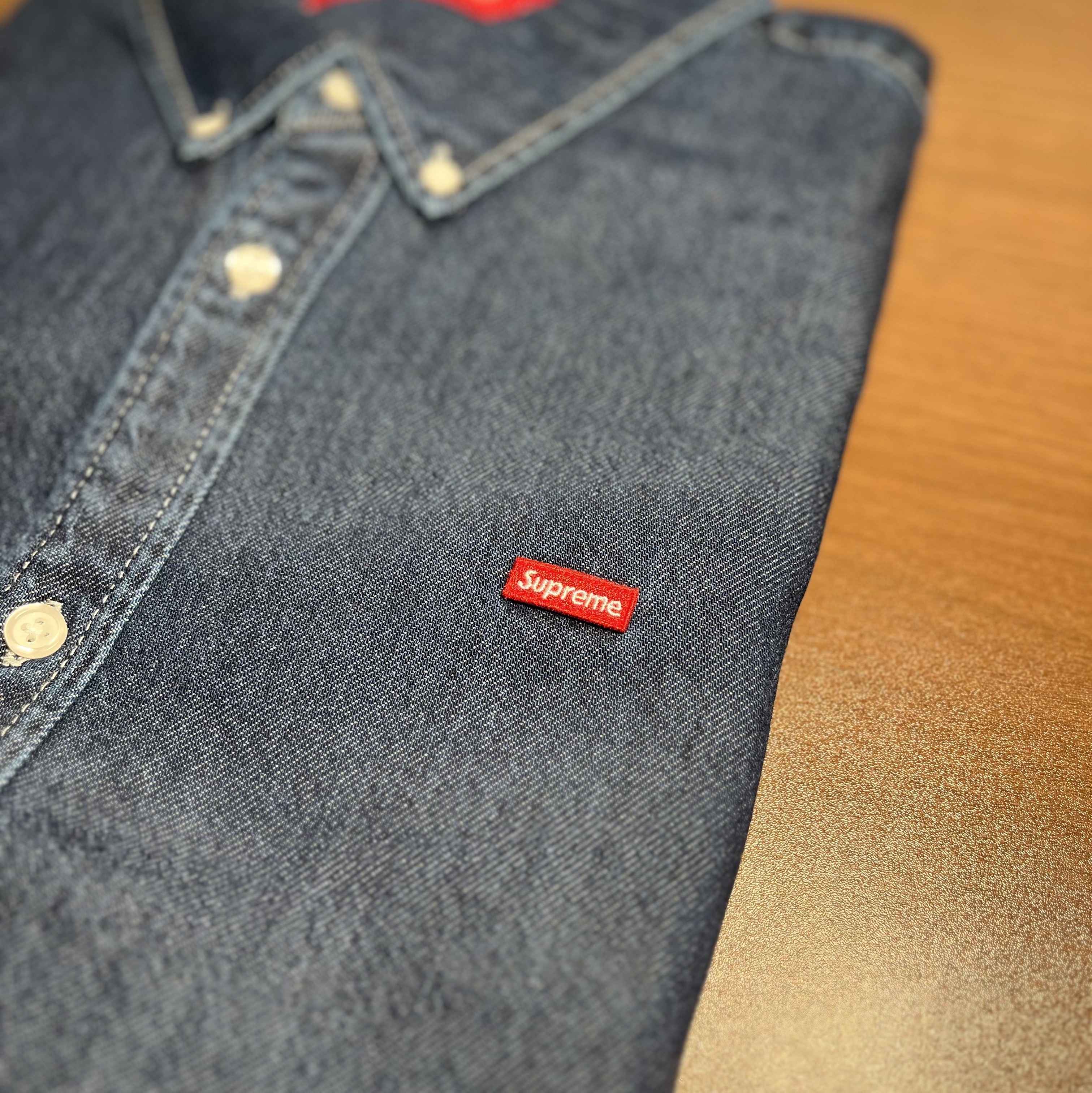Supreme Small Box Shirt Rinsed Denim - 24FW 착용 스타일