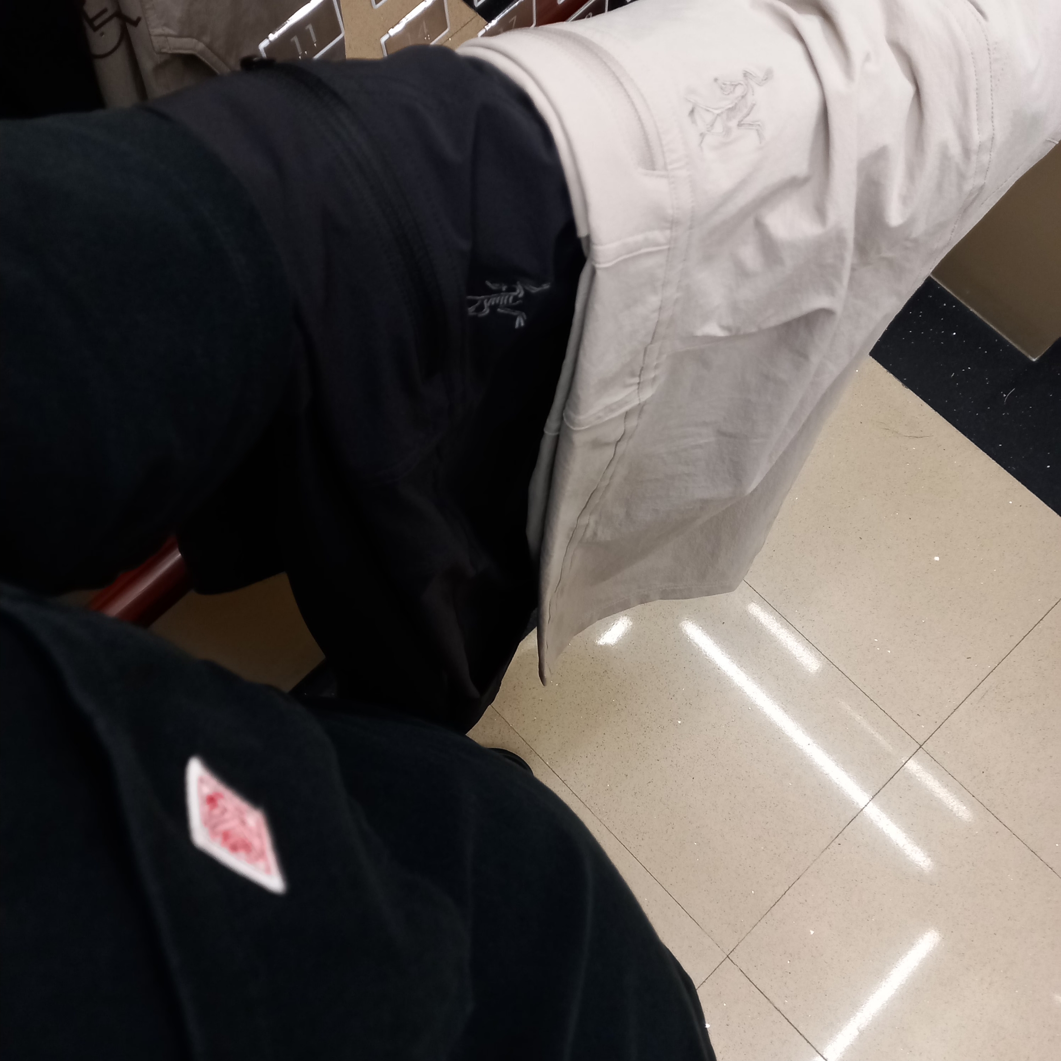 Arc'teryx Cronin Pants Rune, Arc'teryx Cronin Pants Black 착용 스타일 - 2