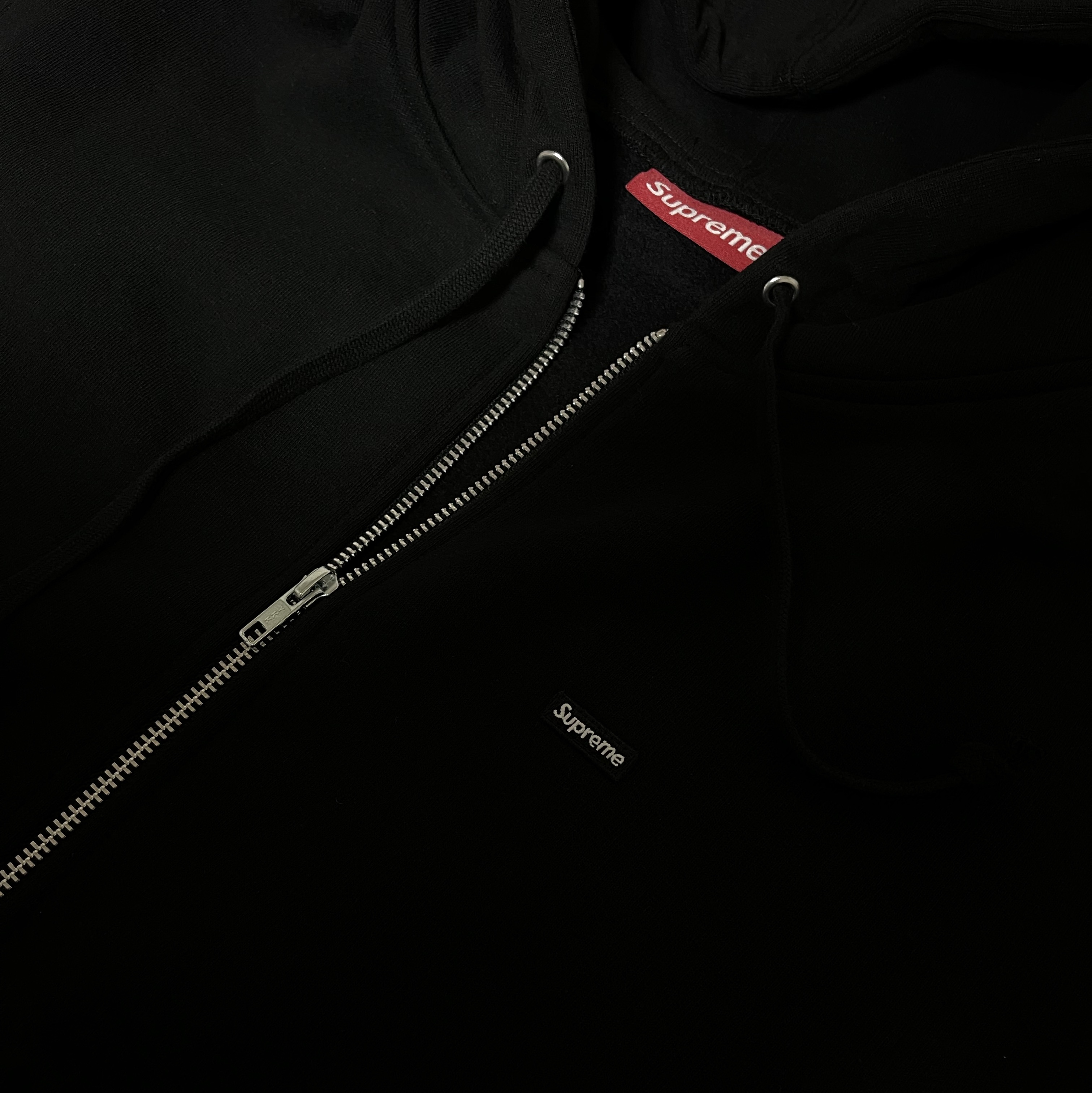 Supreme Small Box Zip Up Hooded Sweatshirt Black - 24FW 착용 스타일