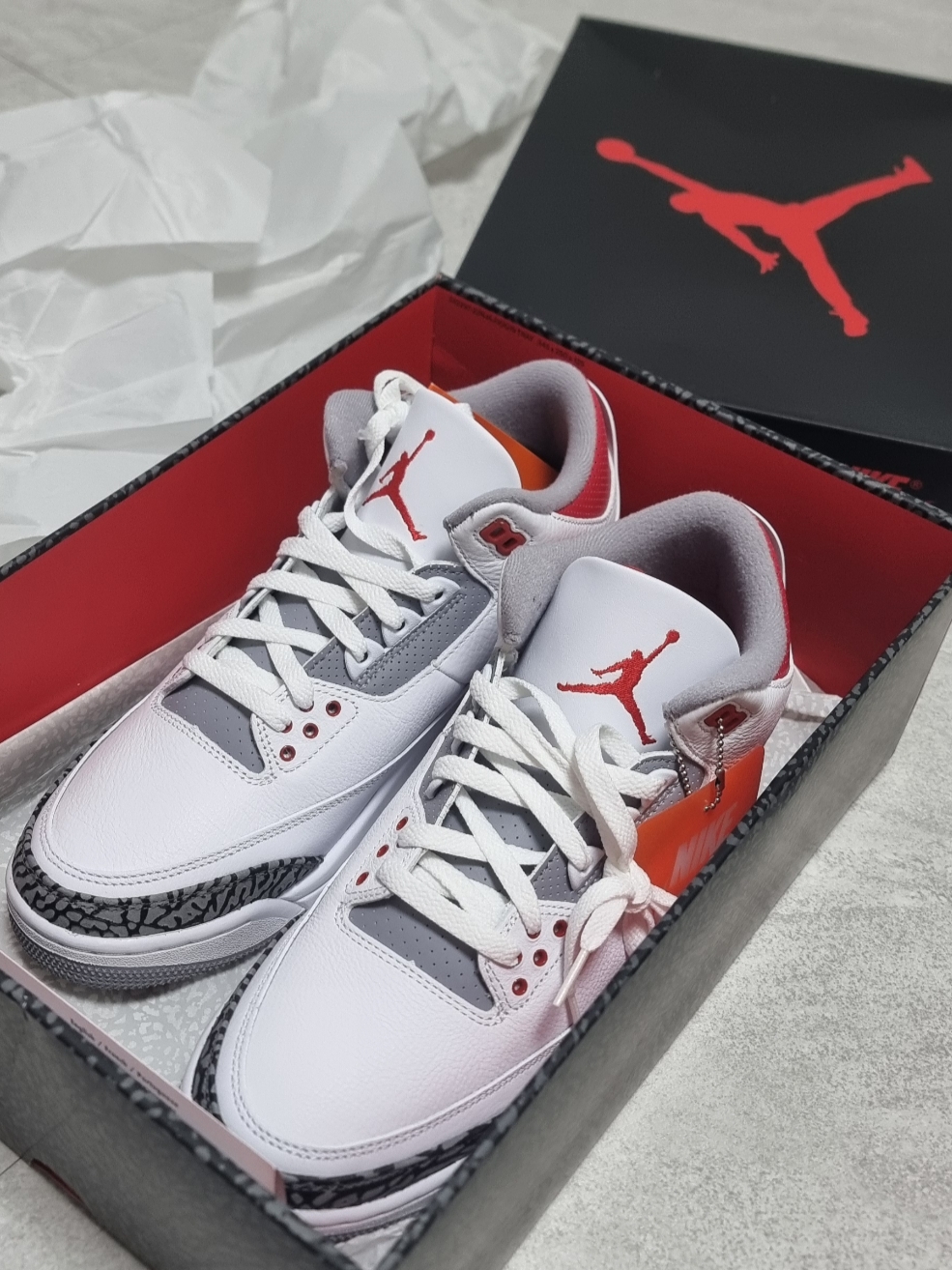 Jordan 3 Retro Fire Red 2022 착용 스타일 - 6