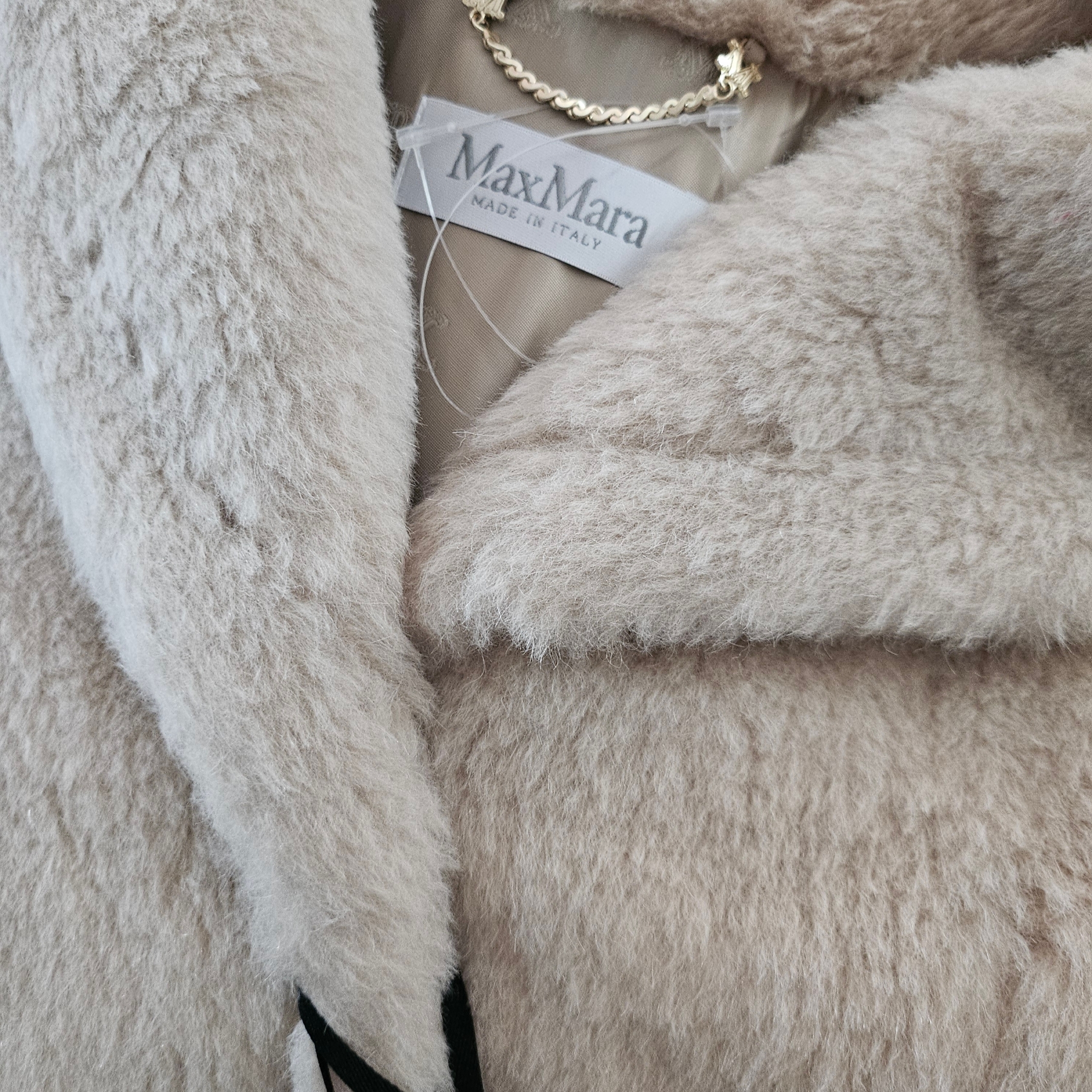 (W) Max Mara Allegio Teddy Cape Sand 착용 스타일