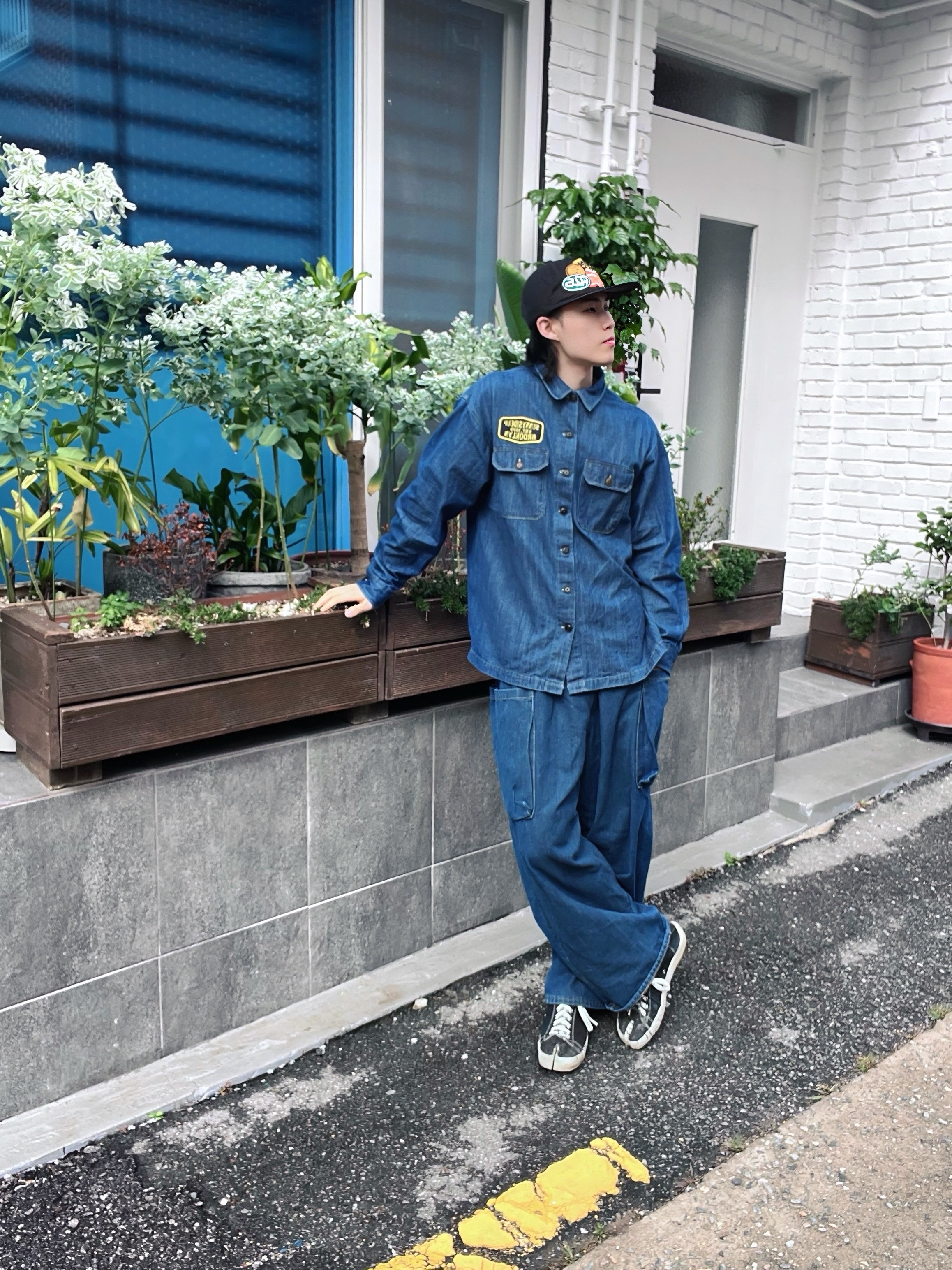 Maison Margiela Tabi Paint Drop Sneakers Black 착용 스타일 - 1