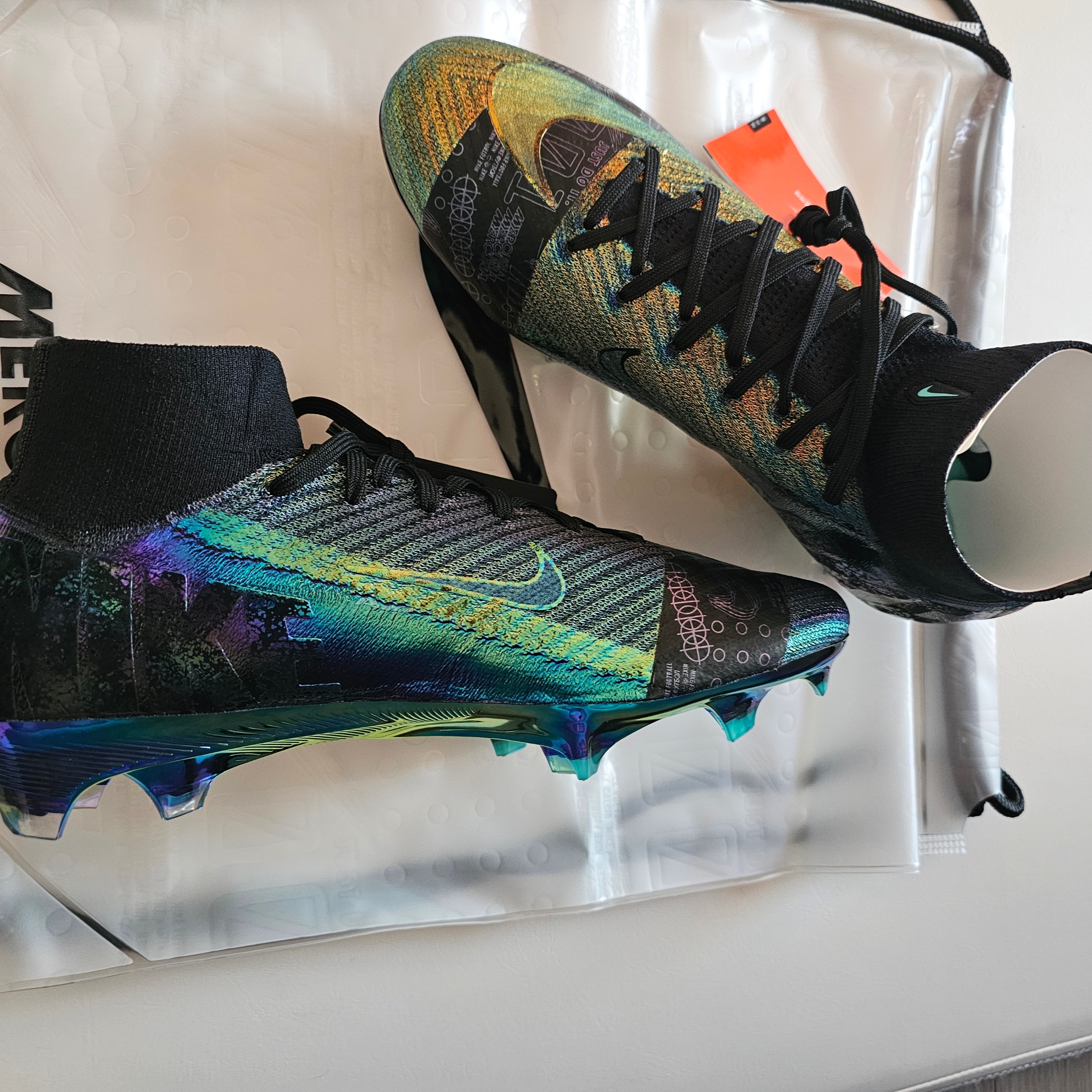 Nike Mercurial Superfly 10 Elite FG Iridescent Black 착용 스타일 - 2