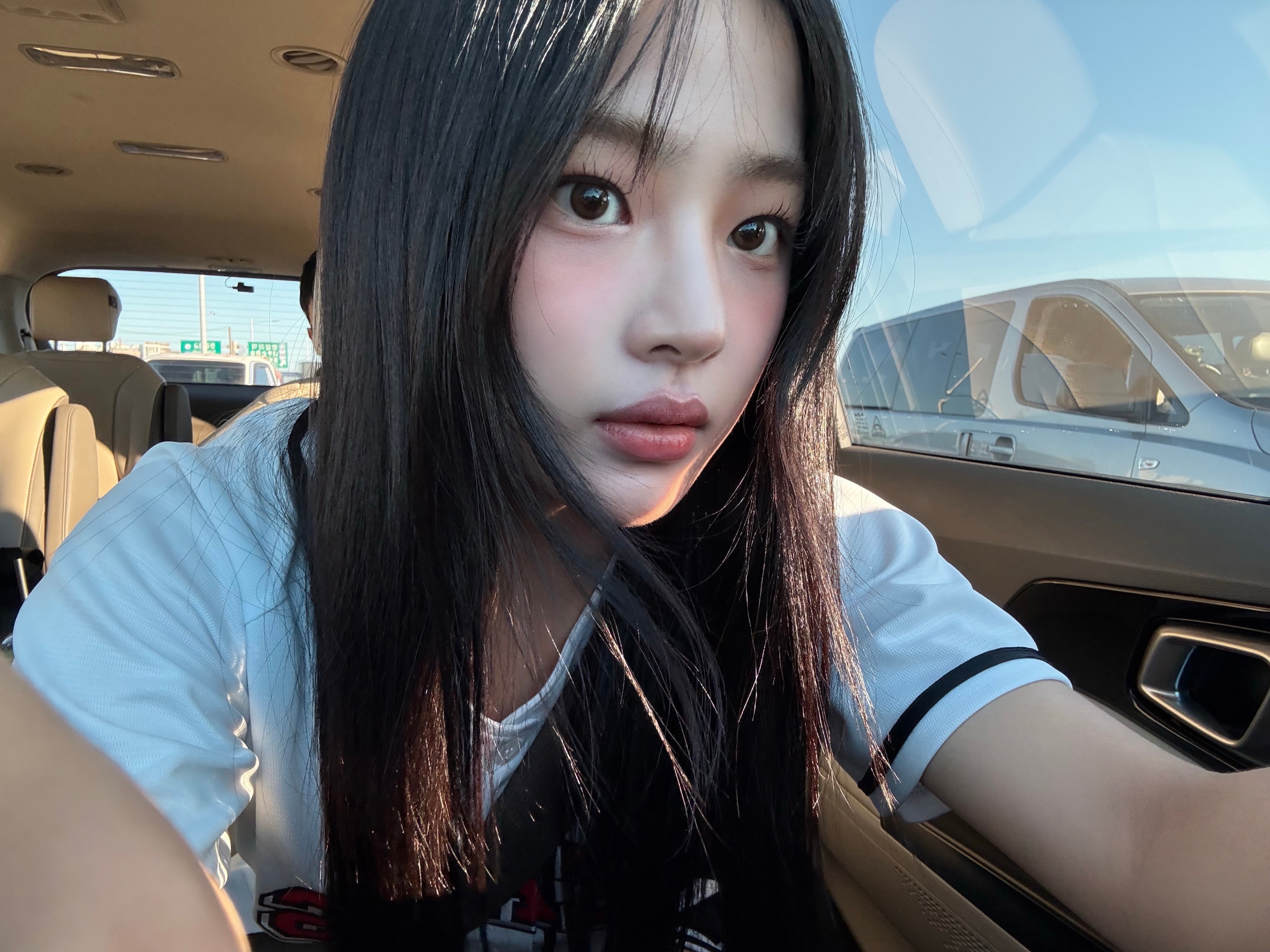 Doosan Bears x Fila Authentic Home Uniform White (Non Marking Ver.) 착용 스타일 - 2