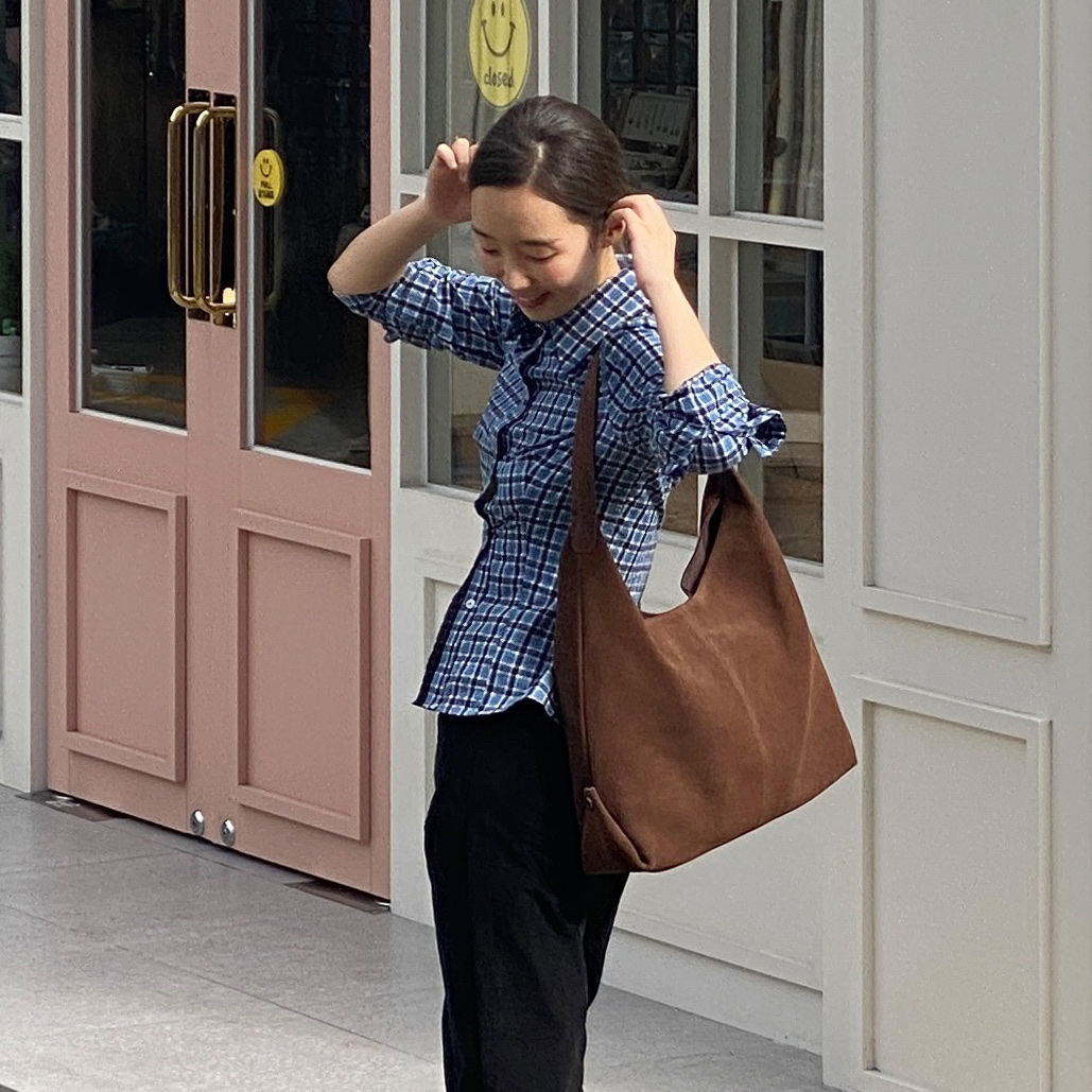 Siyazu SIAC3053 Flow Bag Brown 착용 스타일 - 4