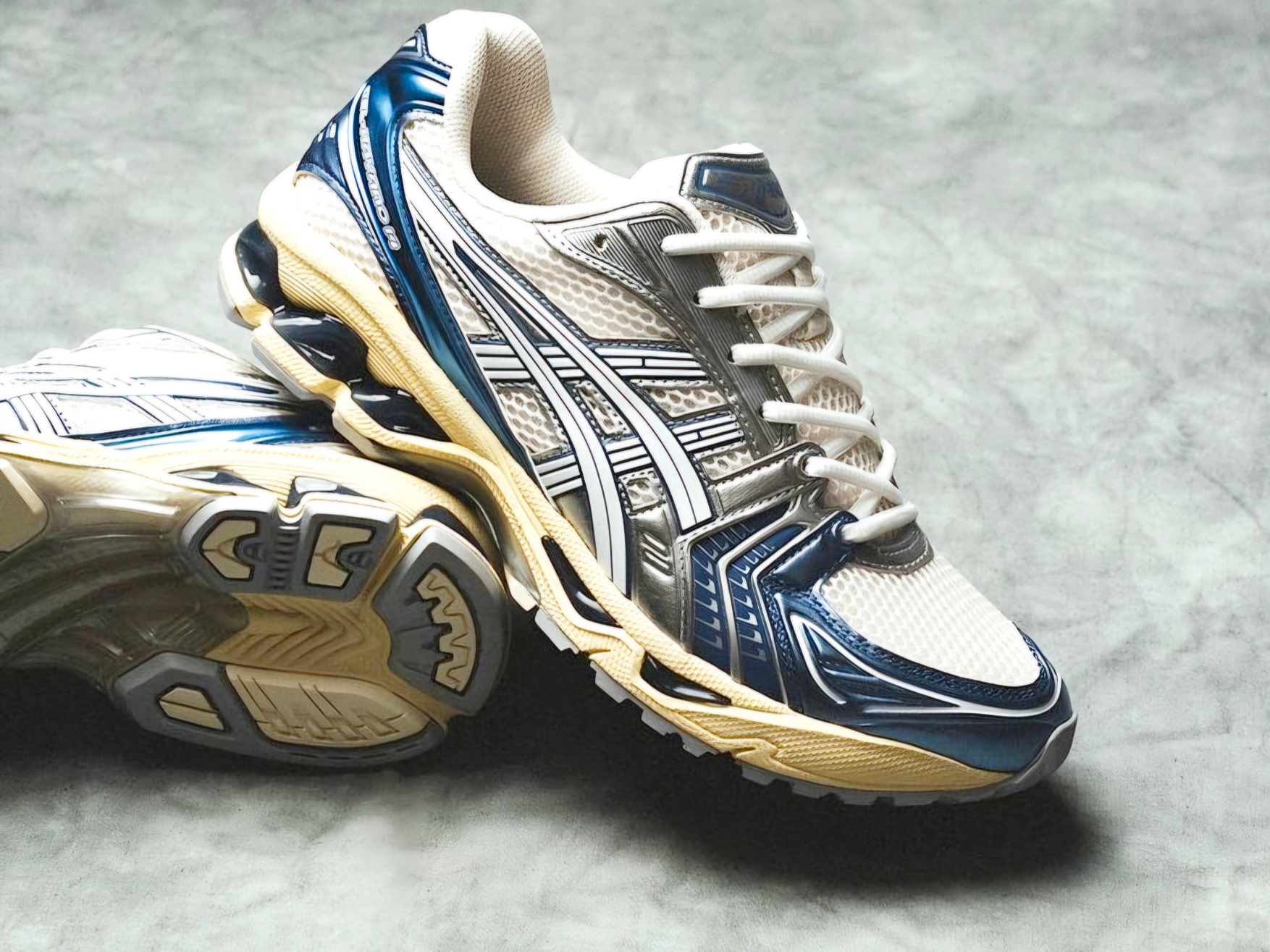 Asics Gel-Kayano 14 Metallic Blue, Asics Gel-Kayano 14 Black Glacier Grey 착용 스타일