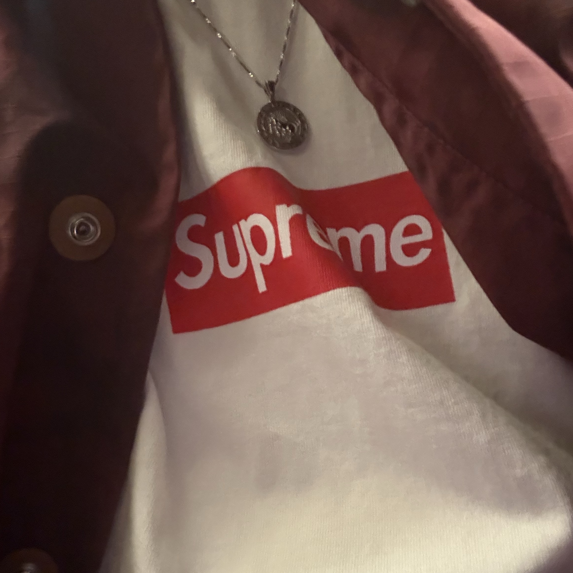 Supreme x Stone Island Reactive Ice Camo Ripstop Jacket Red - 22SS, Supreme West Hollywood Box Logo T-Shirt White - 23SS 착용 스타일