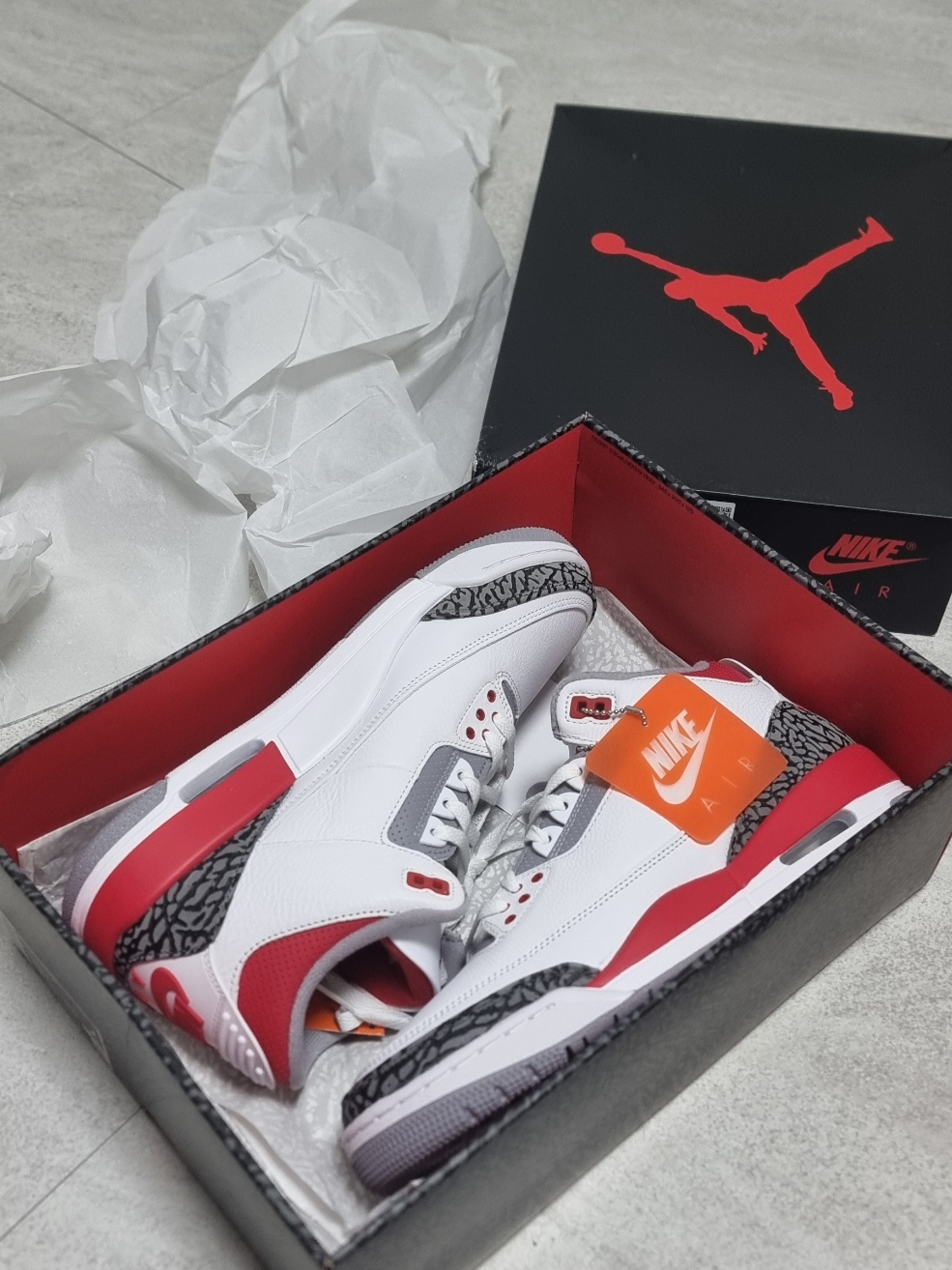 Jordan 3 Retro Fire Red 2022 착용 스타일 - 2