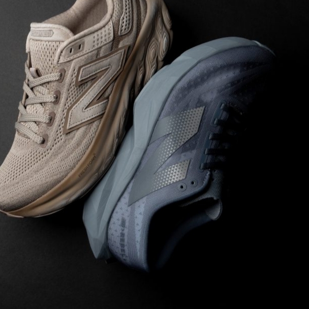 New Balance x Tokyo Design Studio FuelCell Rebel v4 Vintage Indigo - D Standard, New Balance Fuelcell Rebel v4 Ultra Pink Black - D Standard 착용 스타일