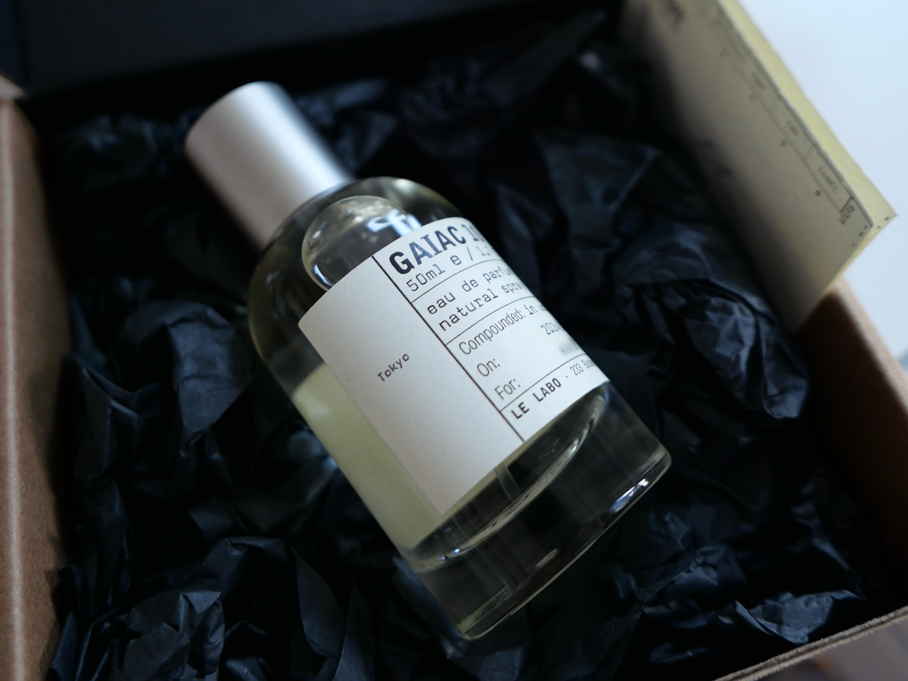 Le Labo Gaiac 10 Eau De Parfum 100ml 착용 스타일