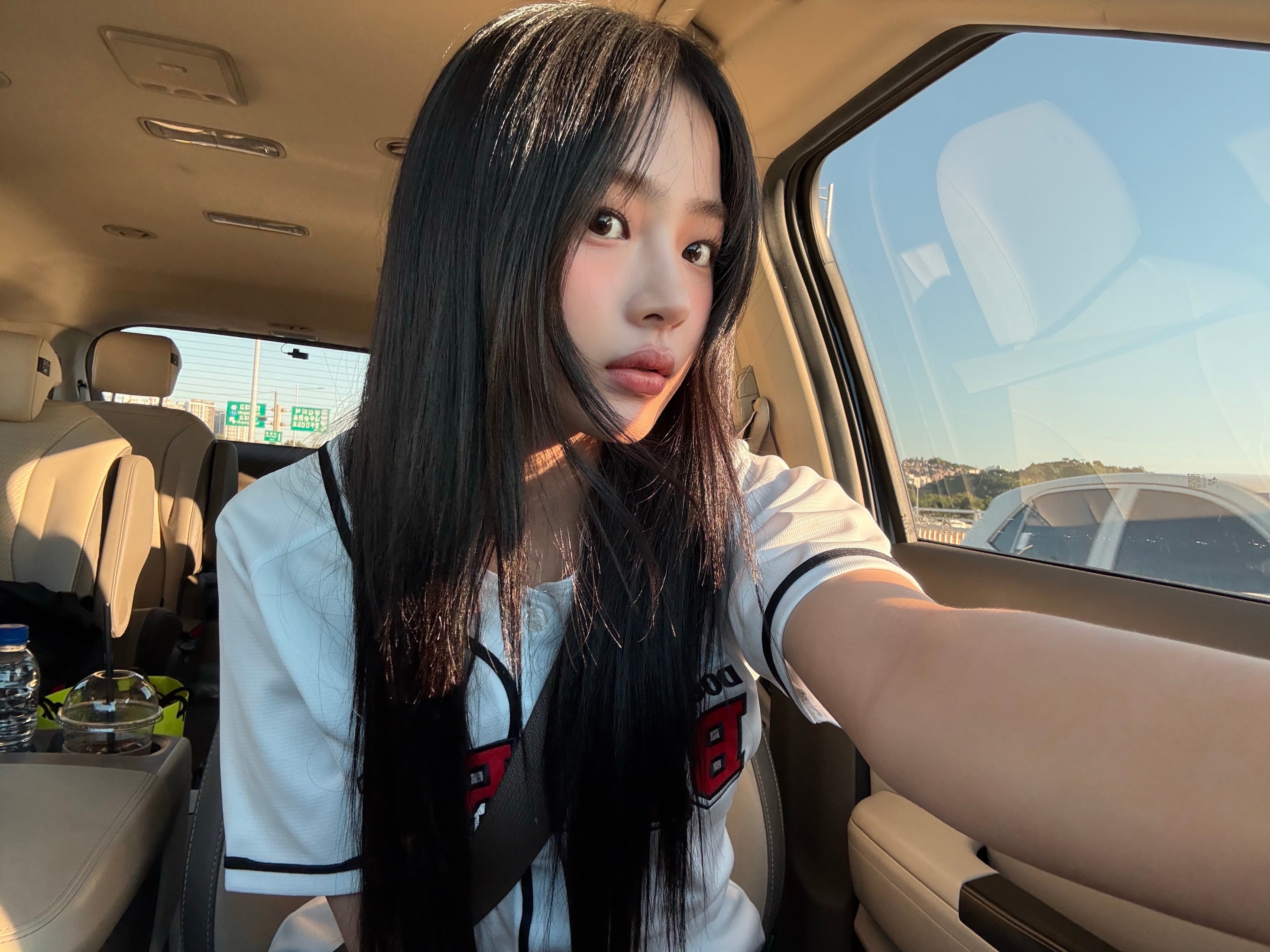 Doosan Bears x Fila Authentic Home Uniform White (Non Marking Ver.) 착용 스타일 - 3