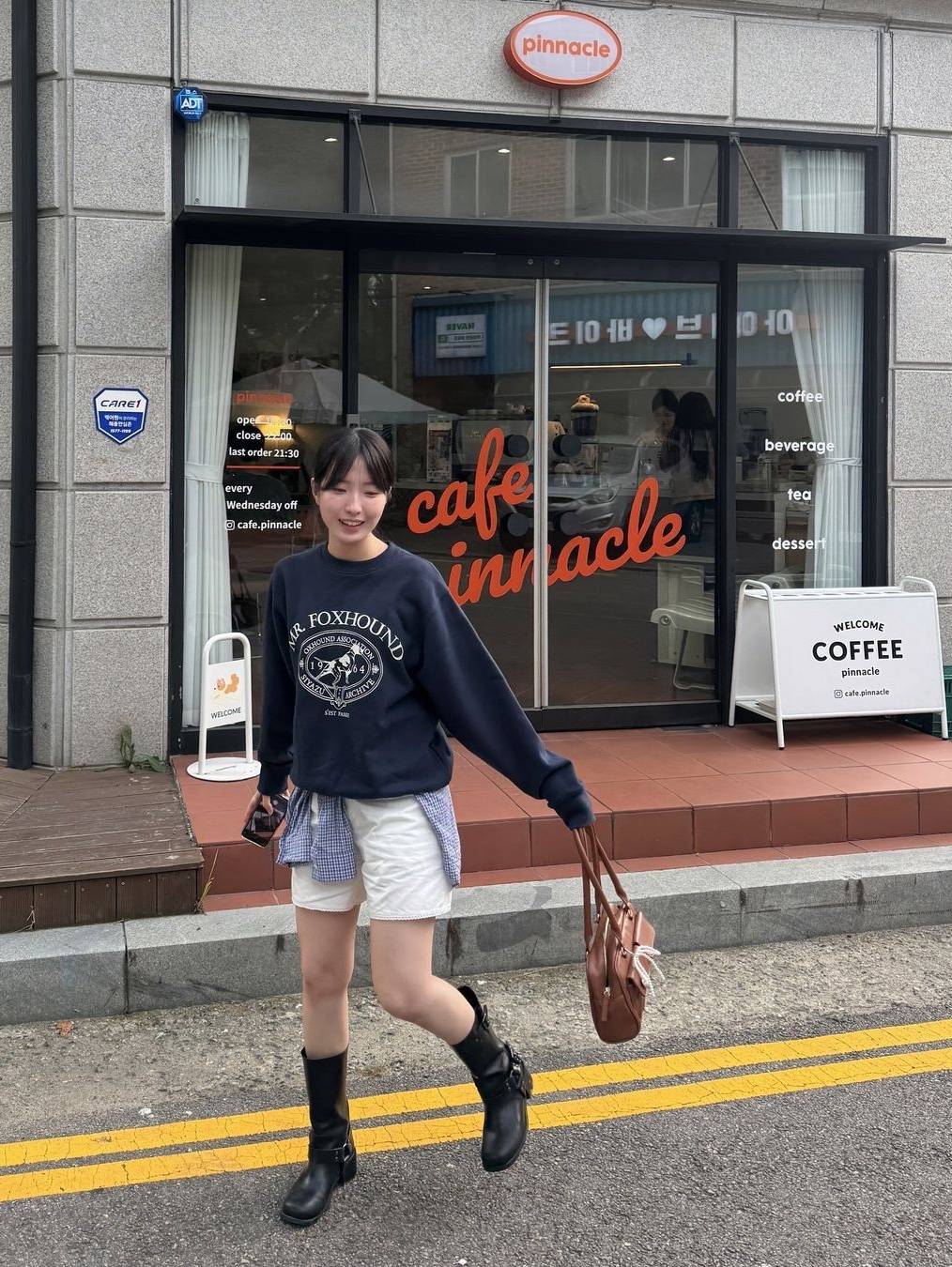 Siyazu SITP5042 Foxhound Sweat Shirt Dark Navy 착용 스타일 - 2