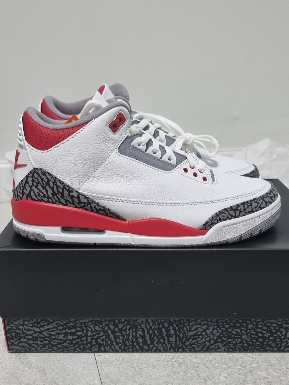Jordan 3 Retro Fire Red 2022 착용 스타일 - 8