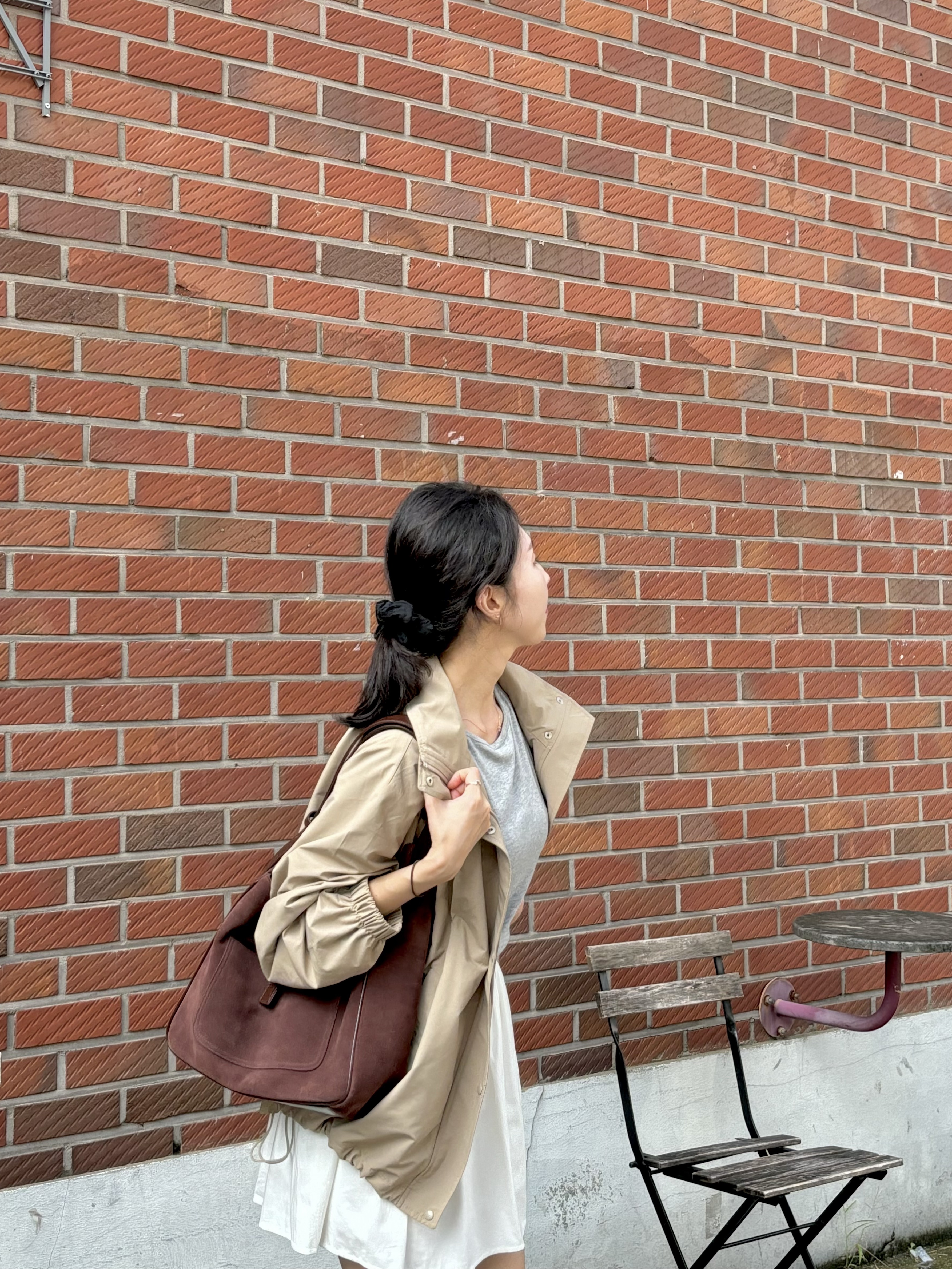 Siyazu SIOT4110 High Neck Windbreaker Beige 착용 스타일 - 5