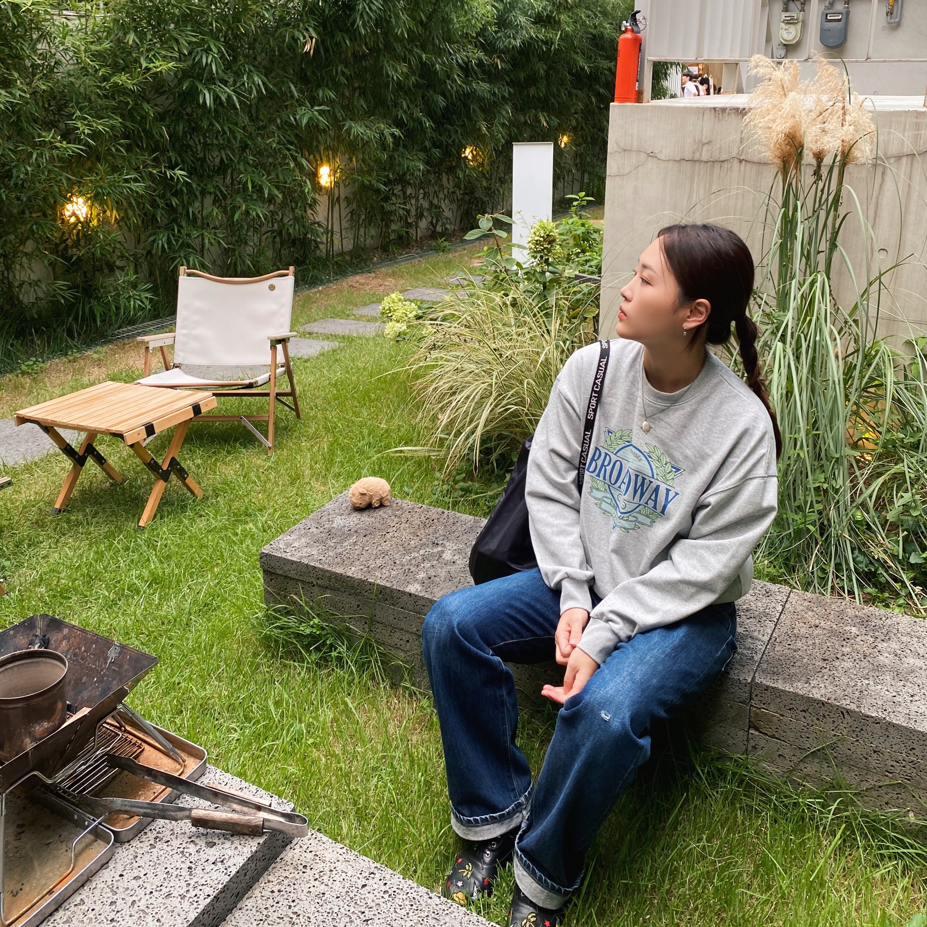 Siyazu SITP5165 Broadway Fleece Sweatshirt Melange gray 착용 스타일 - 3