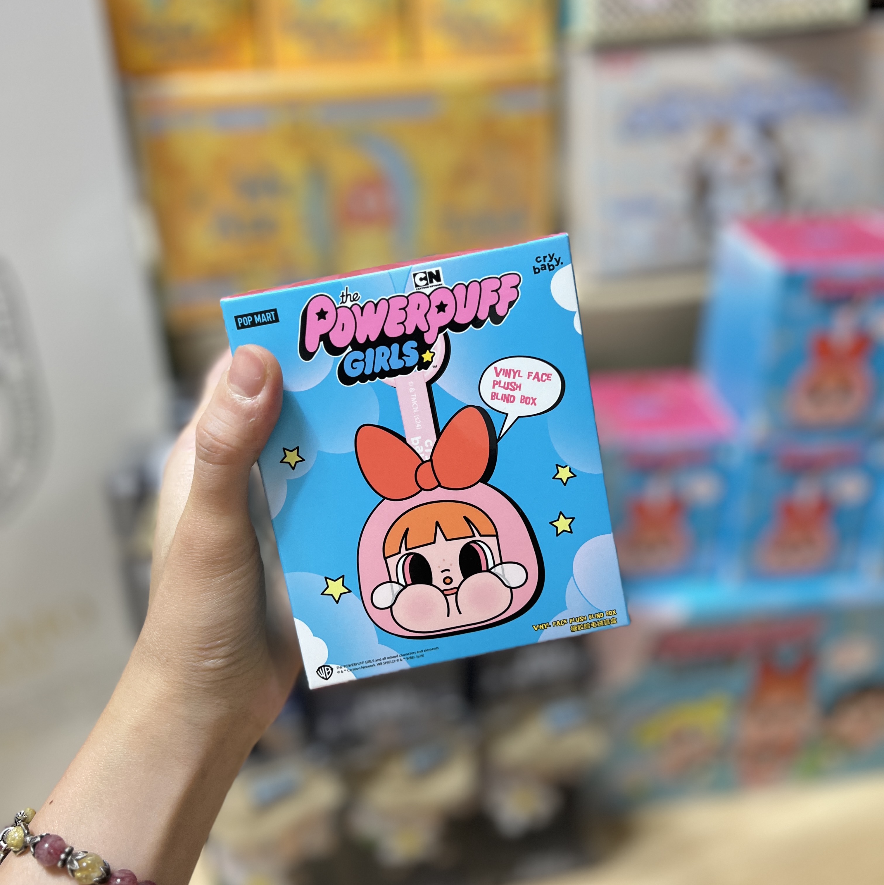 Pop Mart Crybaby x Powerpuff Girls Series Keyring Sealed Case (6 Blind Boxes) 착용 스타일
