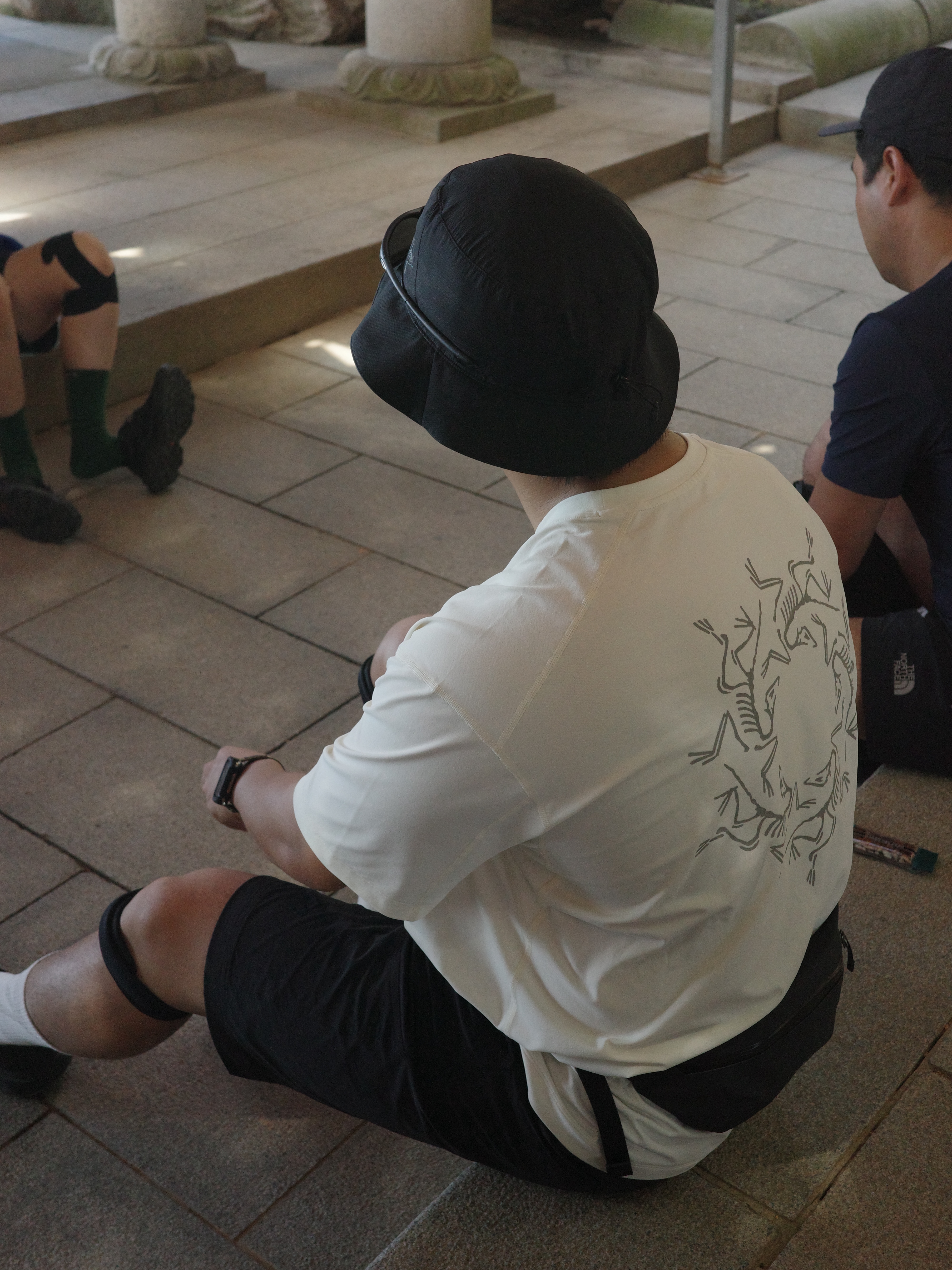 Arc'teryx System A Solarium SS T-Shirt Greige Solid 착용 스타일 - 2