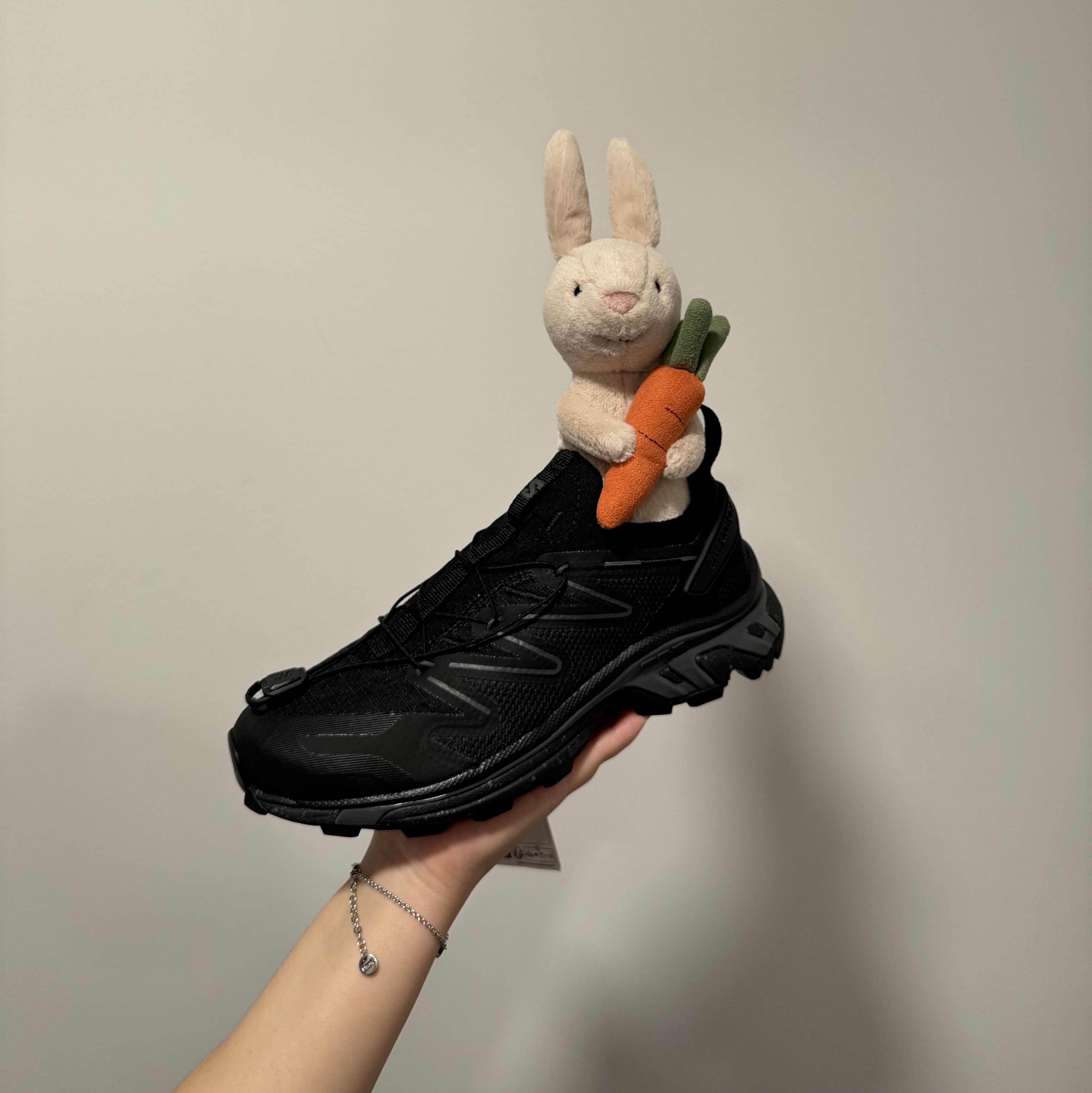 Salomon XT-Rush 2 Black 착용 스타일