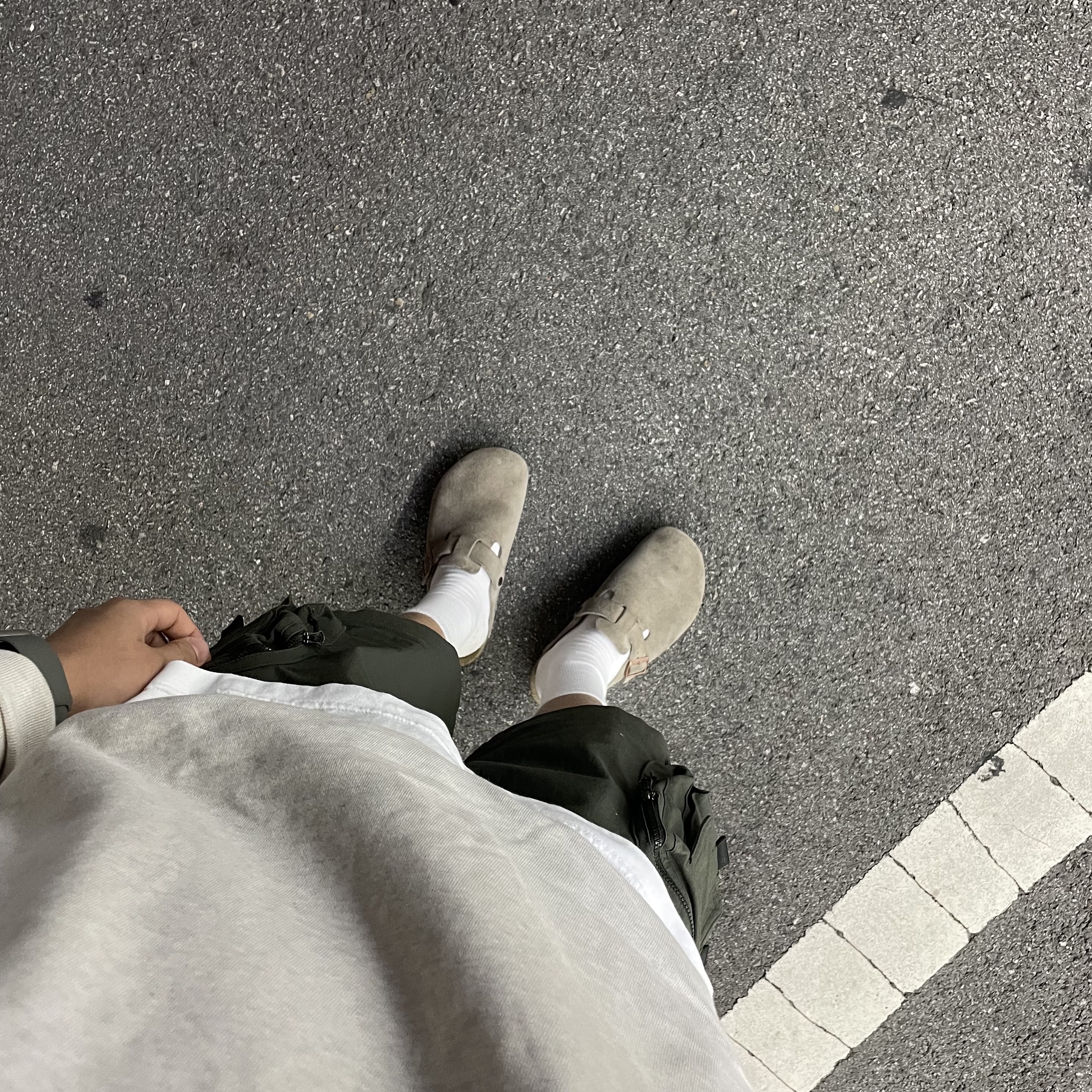 Nike ACG Cargo Shorts Sequoia - Asia, Birkenstock Boston Soft Footbed Taupe - Regular 착용 스타일