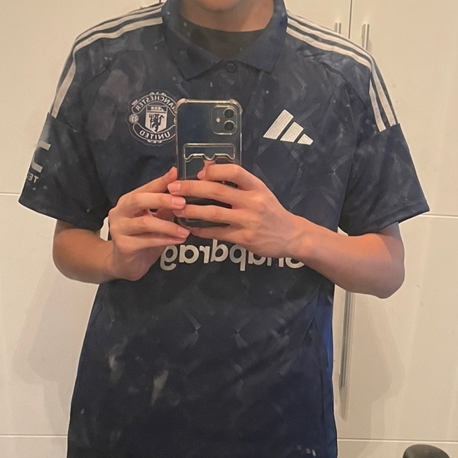 Adidas Manchester United 2024/25 Away Jersey Night Indigo - KR Sizing (Non Marking Ver.) 착용 스타일