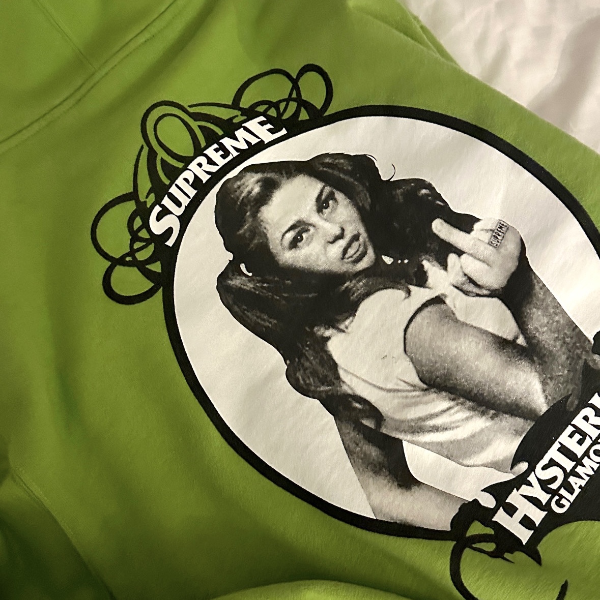 Supreme x Hysteric Glamour Zip Up Hooded Sweatshirt Lime - 21SS 착용 스타일 - 2