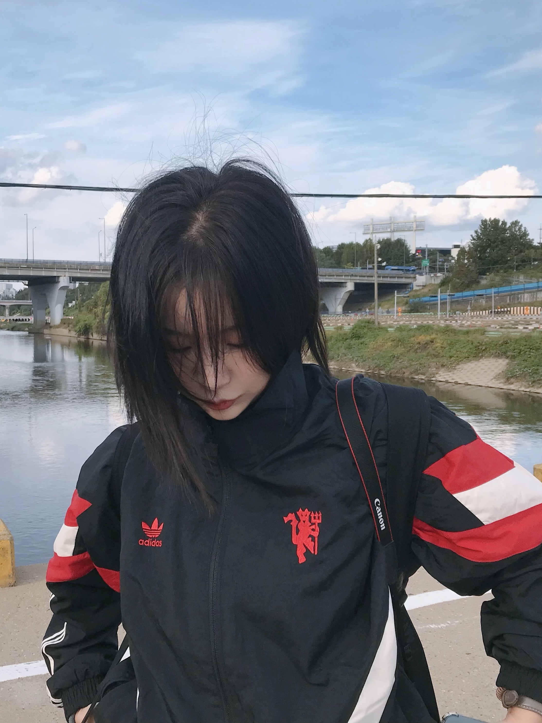 Adidas Manchester United Originals Track Top Black Red - KR Sizing 착용 스타일 - 4