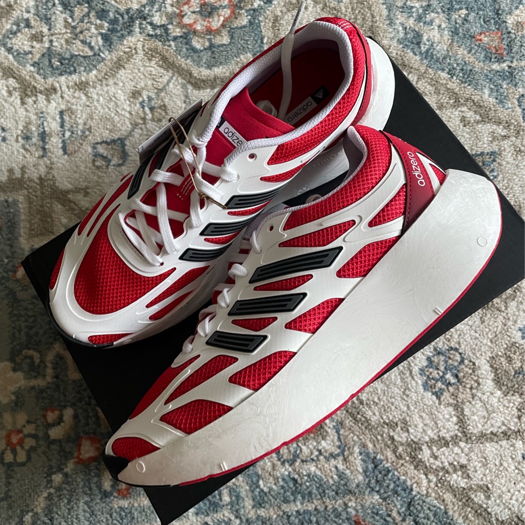Adidas Adizero Aruku Cloud White Pure Ruby 착용 스타일 - 1