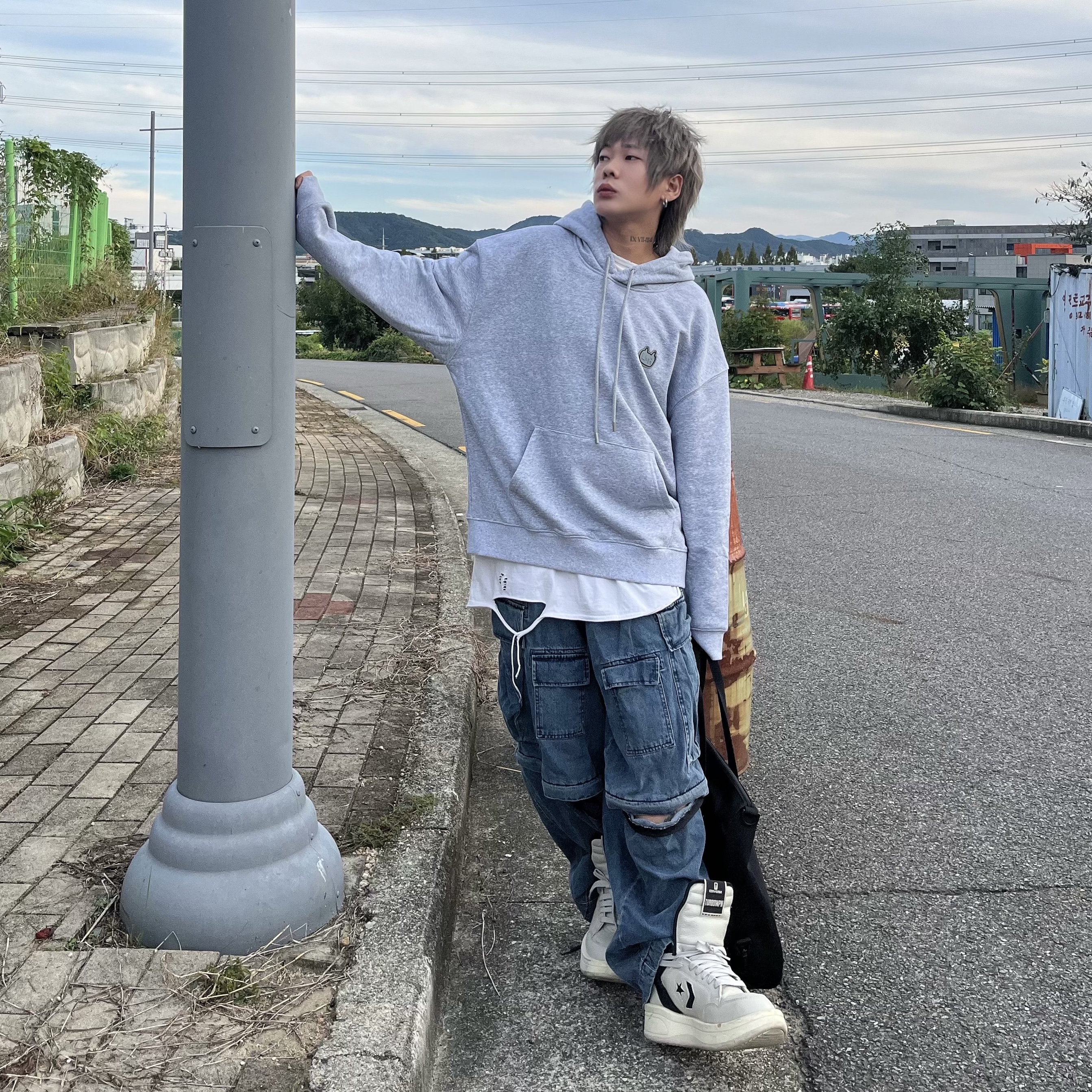 Converse x Drkshdw Turbowpn Pelican 착용 스타일 - 4