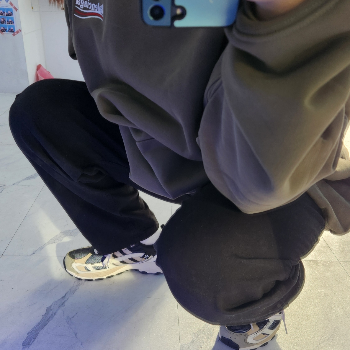 Adidas x Song for the Mute Shadowturf Core Black, Balenciaga Political Campaign Large Fit Hoodie Khaki 착용 스타일 - 1