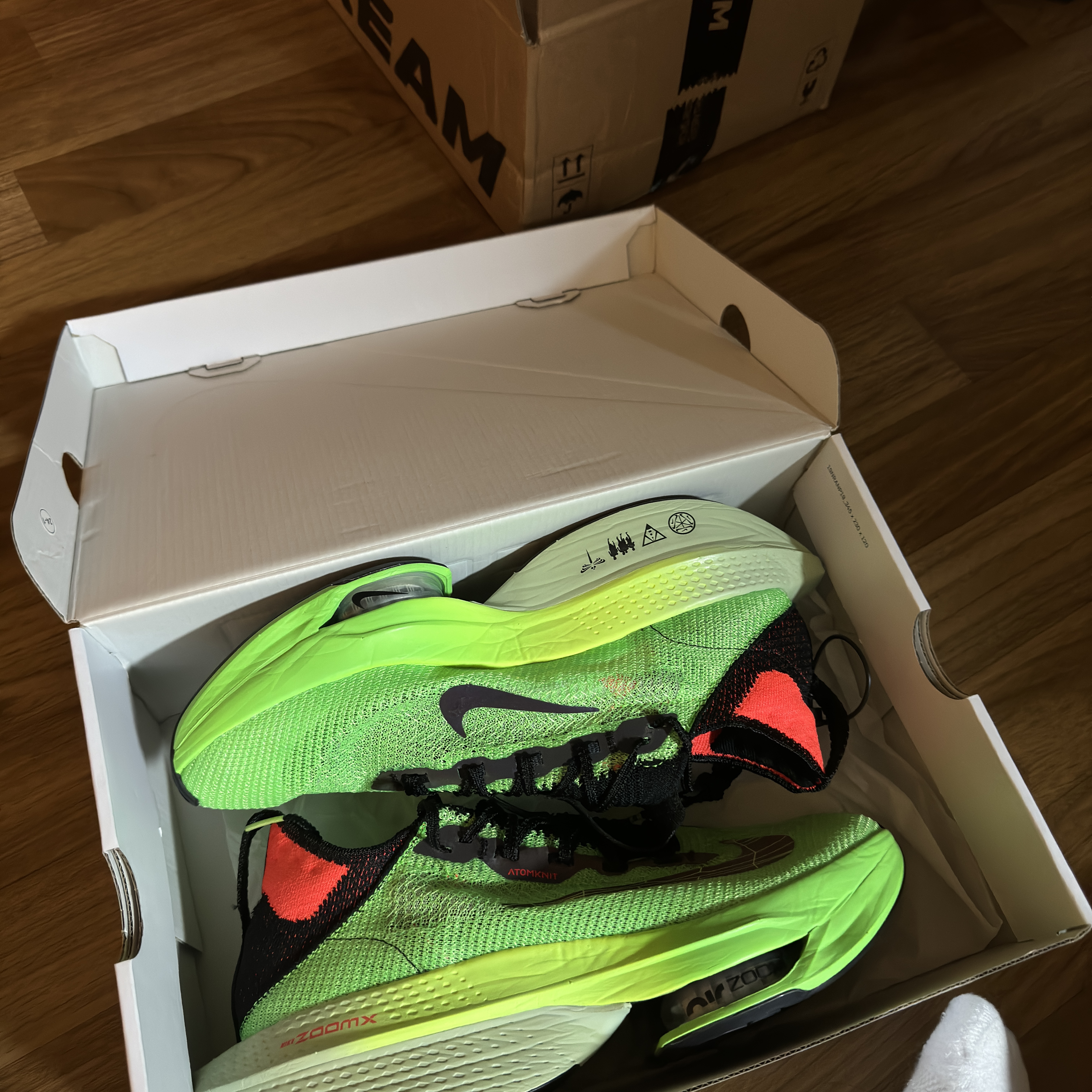 Nike Air Zoom Alphafly Next% Flyknit 2 Screem Green 착용 스타일
