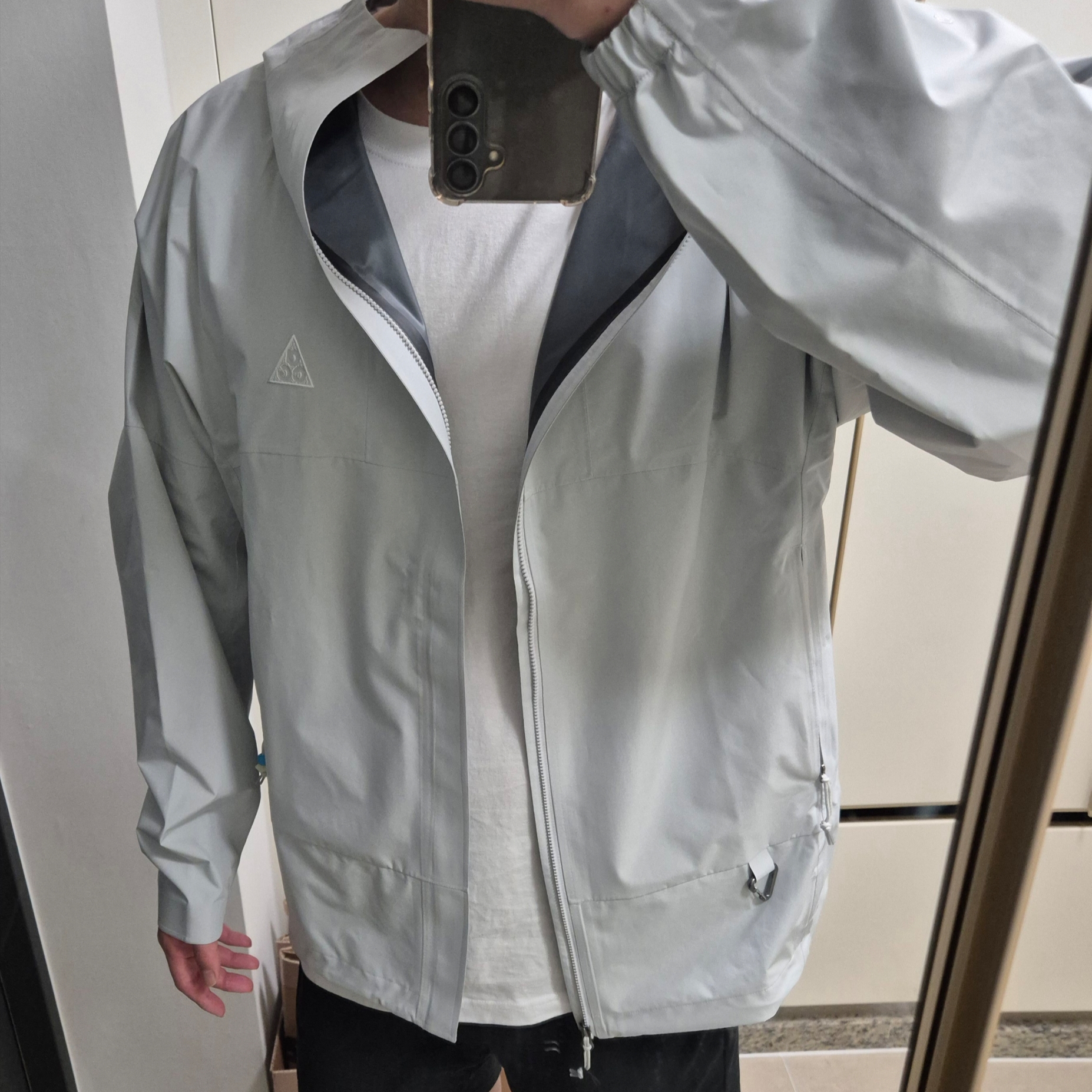 Nike ACG Storm-Fit ADV Cascade Rains Full Zip Jacket Photon Dust - Asia 착용 스타일