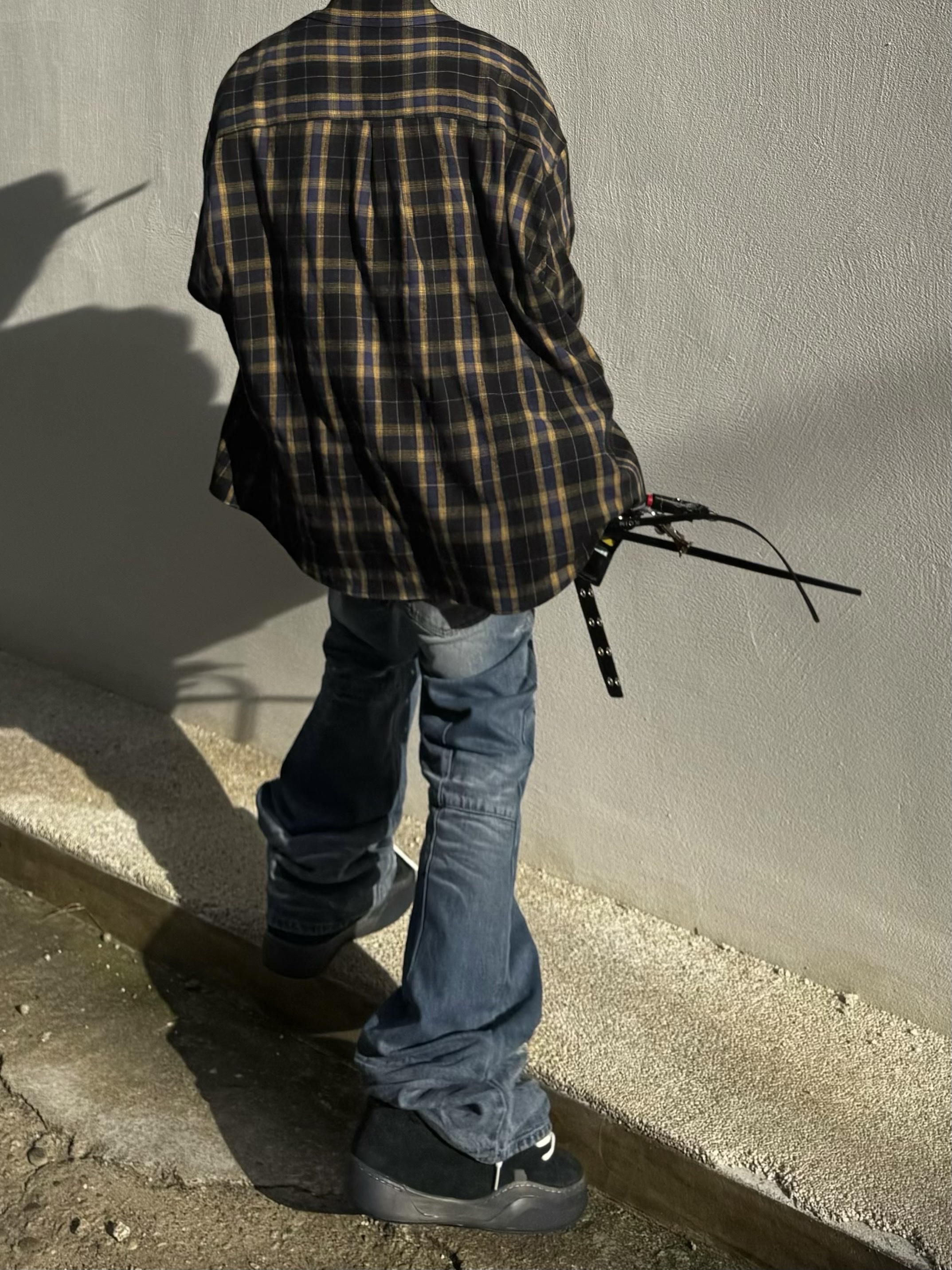 ERL Vamp Skate Shoe Pirate Black, Kamien Cross Dart Denim Jean Blue 착용 스타일 - 2