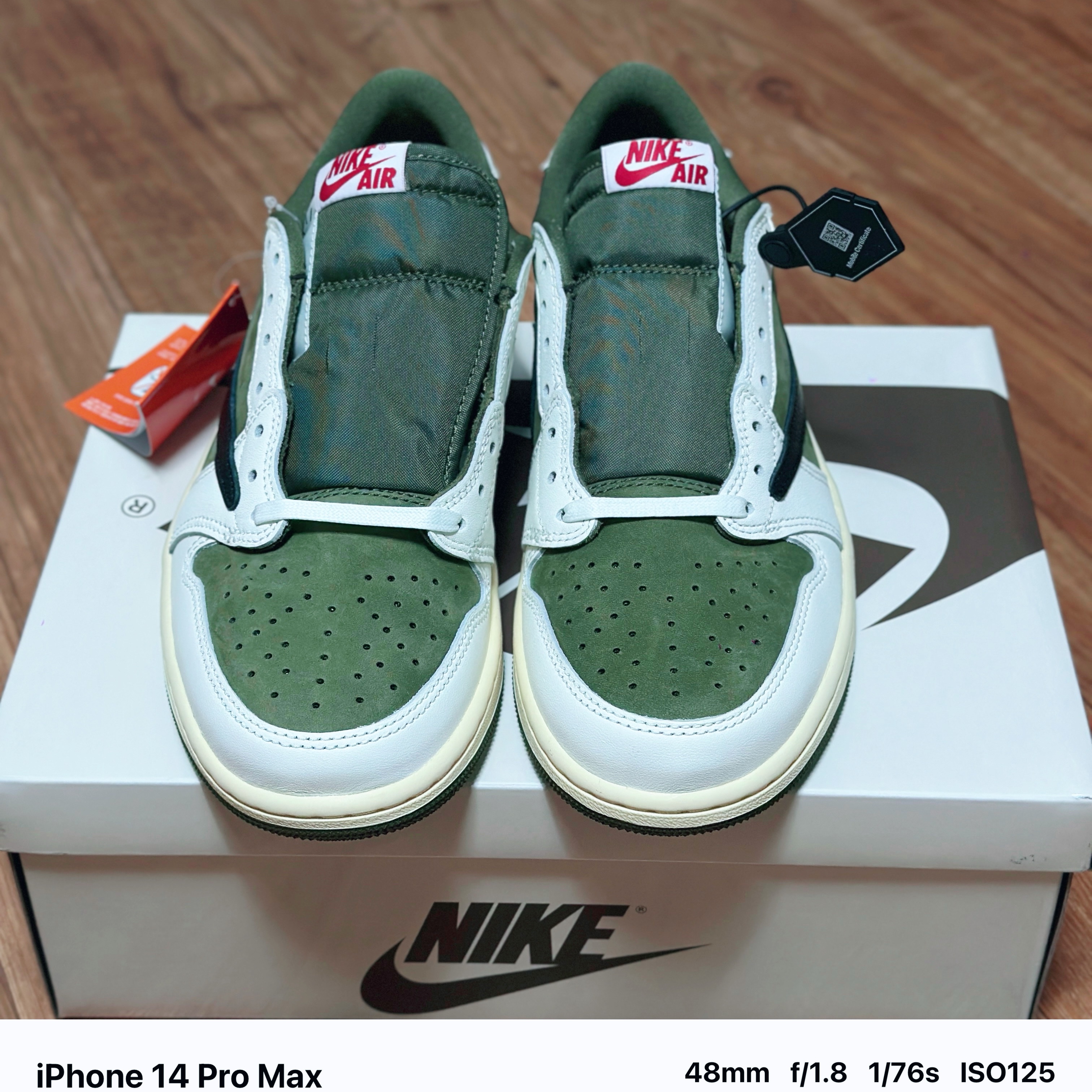 Jordan 1 x Travis Scott Retro Low OG SP Reverse Olive 착용 스타일 - 5