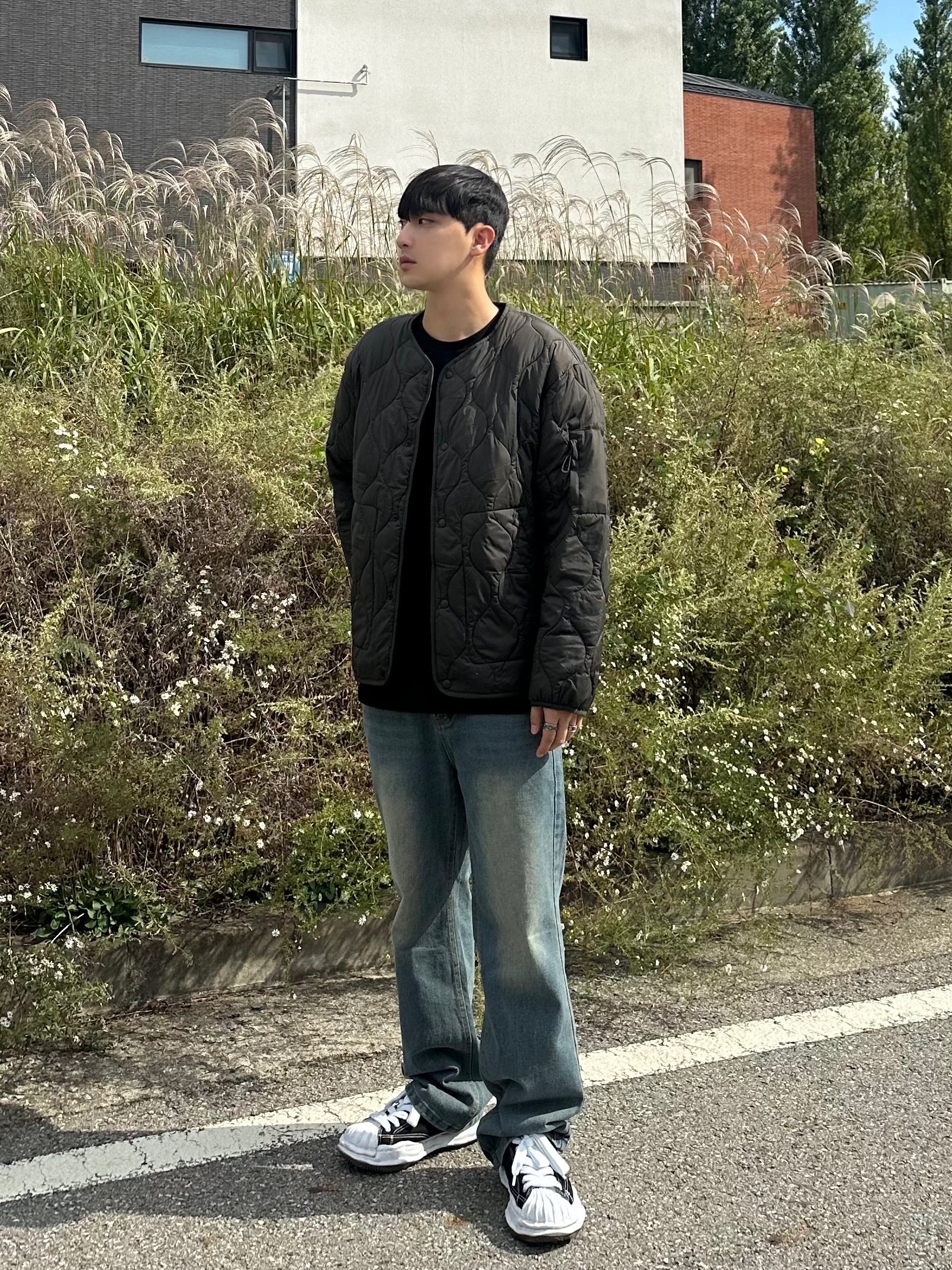 Maison Mihara Yasuhiro Peterson OG Sole Canvas Low Sneakers Black 착용 스타일 - 1