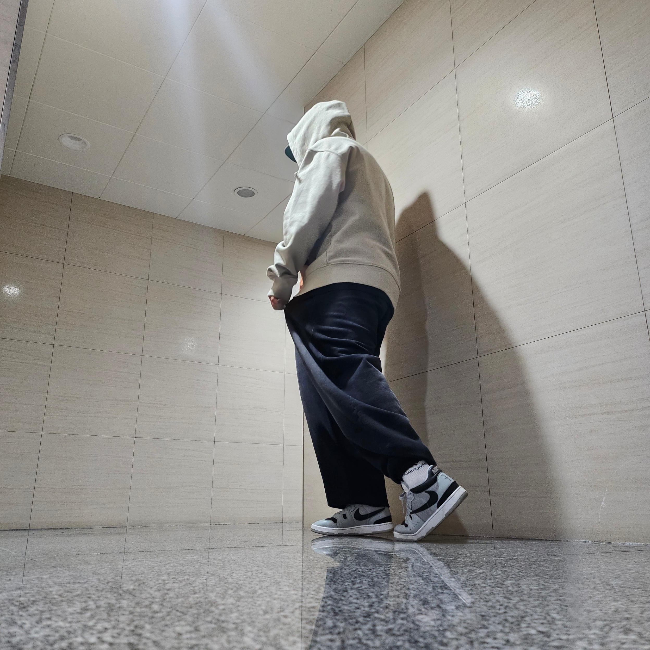 Stussy Basic Strapback Cap Khaki, Stussy Web Zip Hoodie Khaki 착용 스타일 - 2